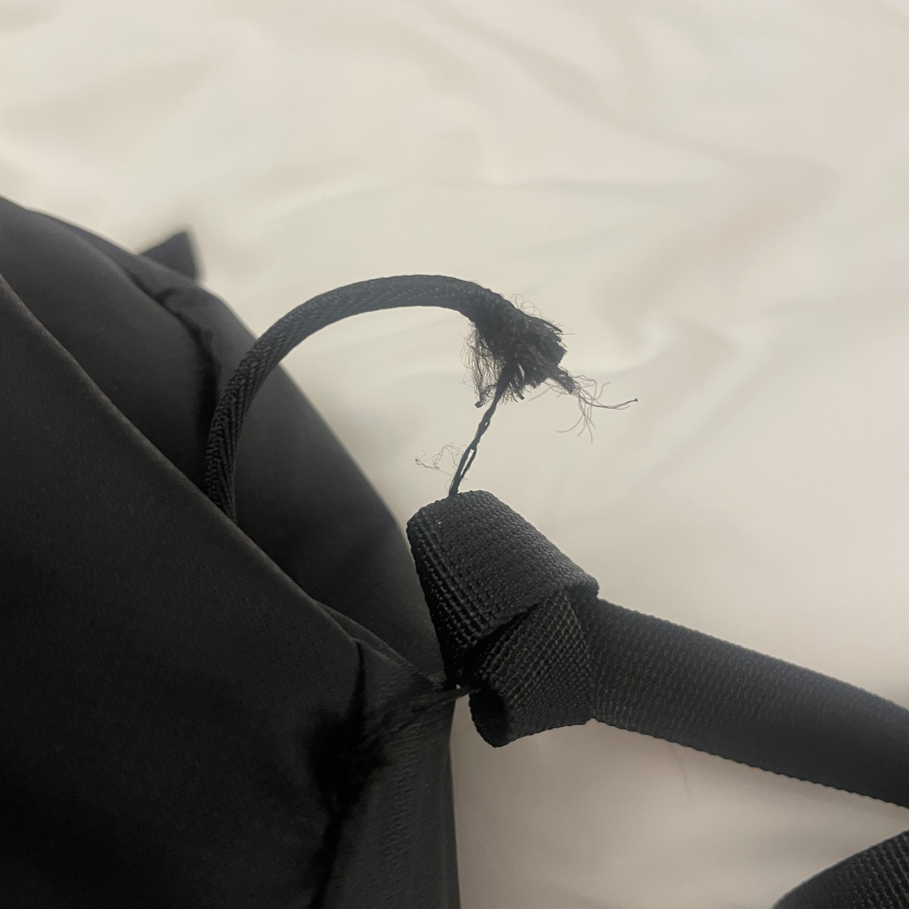 Arc'teryx Heliad 10 Backpack Black 착용 스타일 - 1