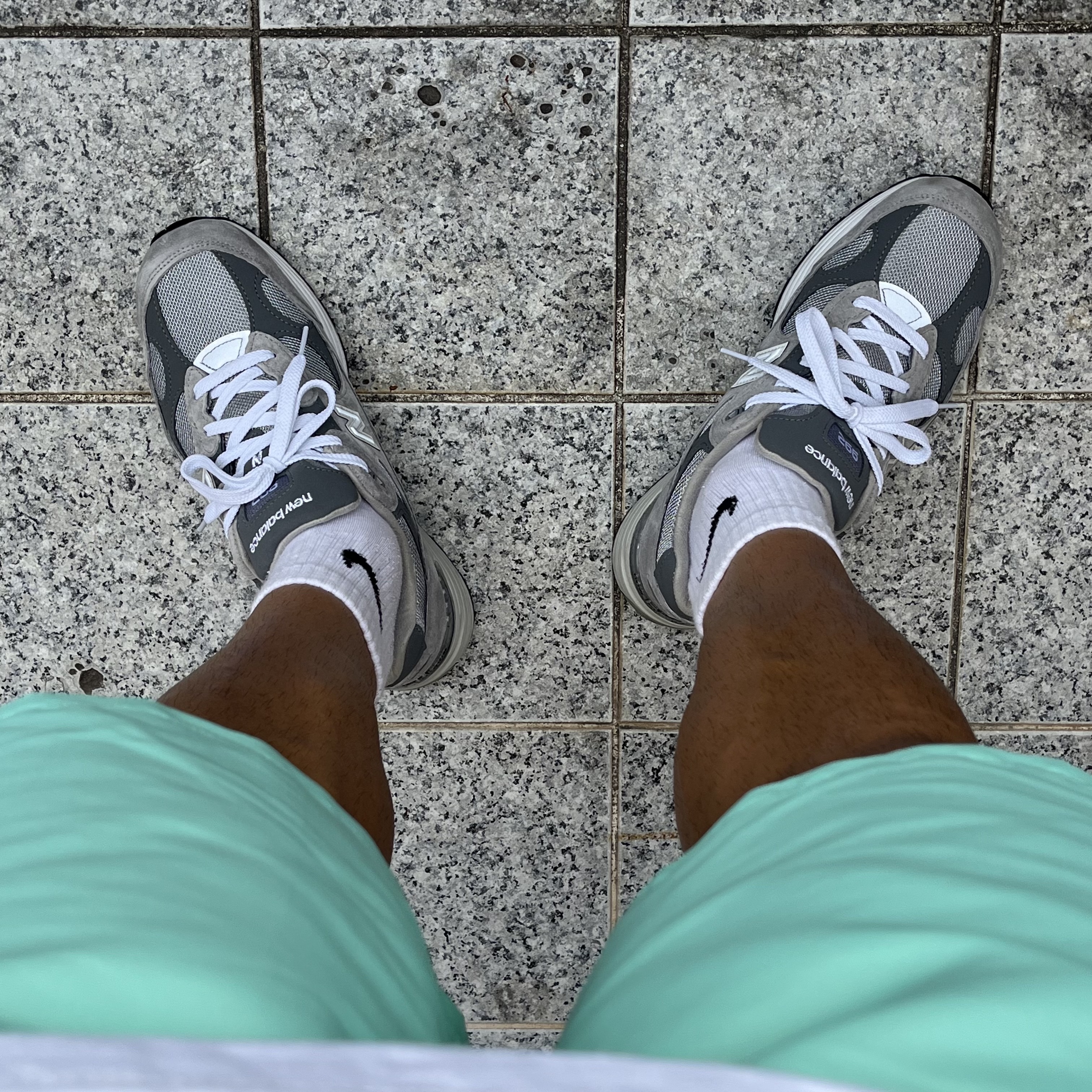 New Balance 992 Made in USA Grey - D Standard, Stussy Big Basic Water Shorts Mint 착용 스타일