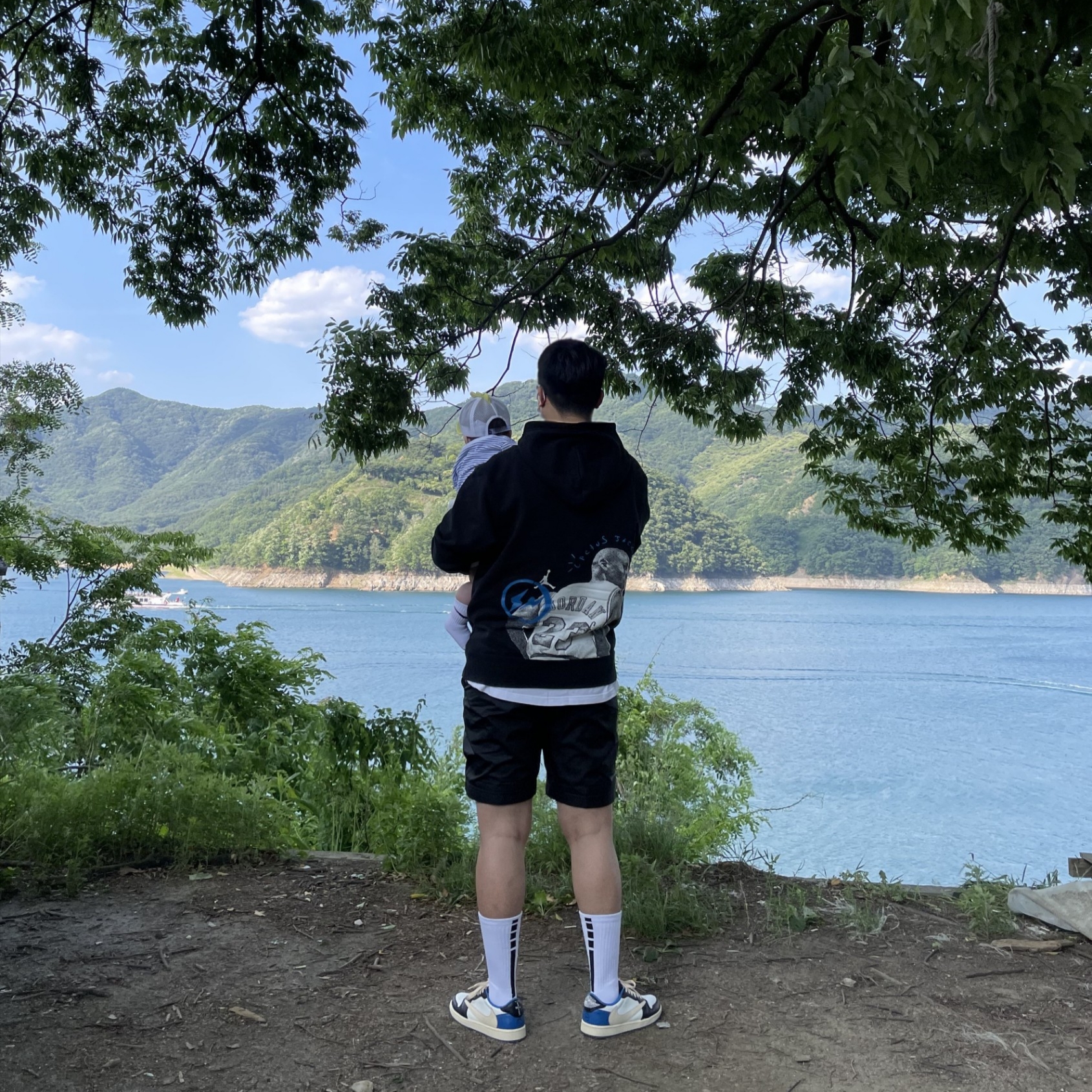 Jordan 1 x Travis Scott x Fragment Retro Low OG SP Military Blue, Nike x Stussy NRG FL Storm-Fit Pants Black (DO7170-010) 착용 스타일