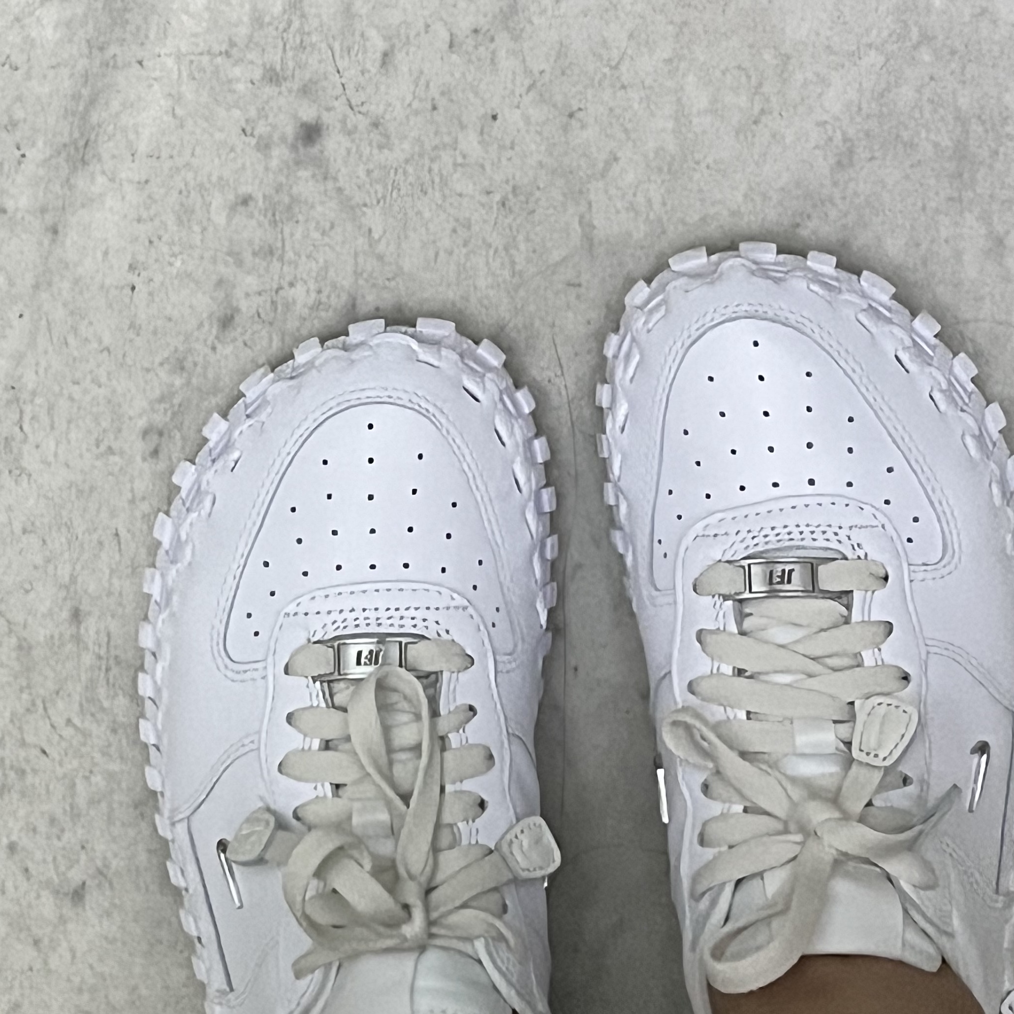 Nike x Jacquemus J Force 1 Low LX SP White 착용 스타일 - 4