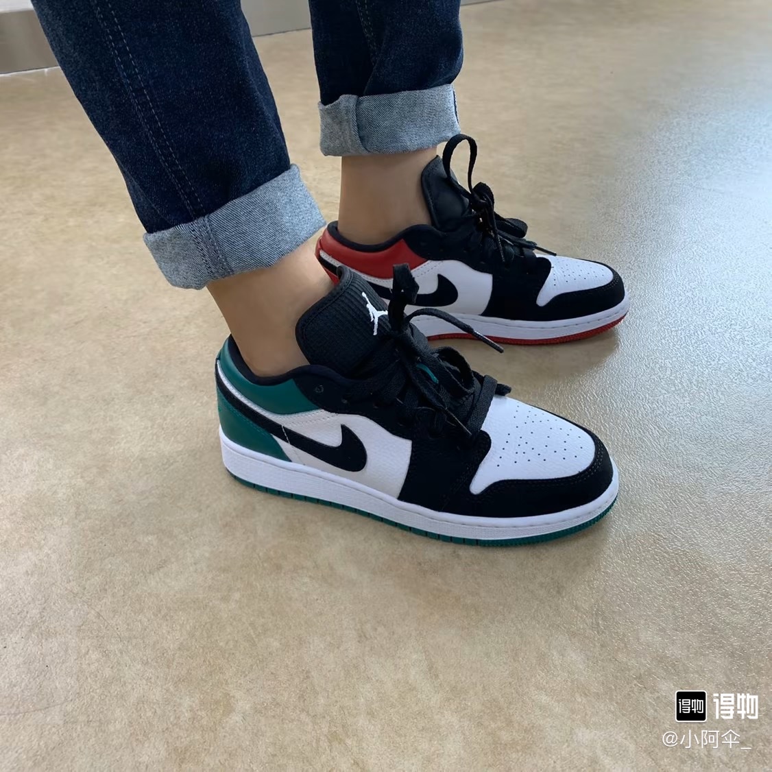 (GS) Jordan 1 Low Black Mystic Green 착용 스타일