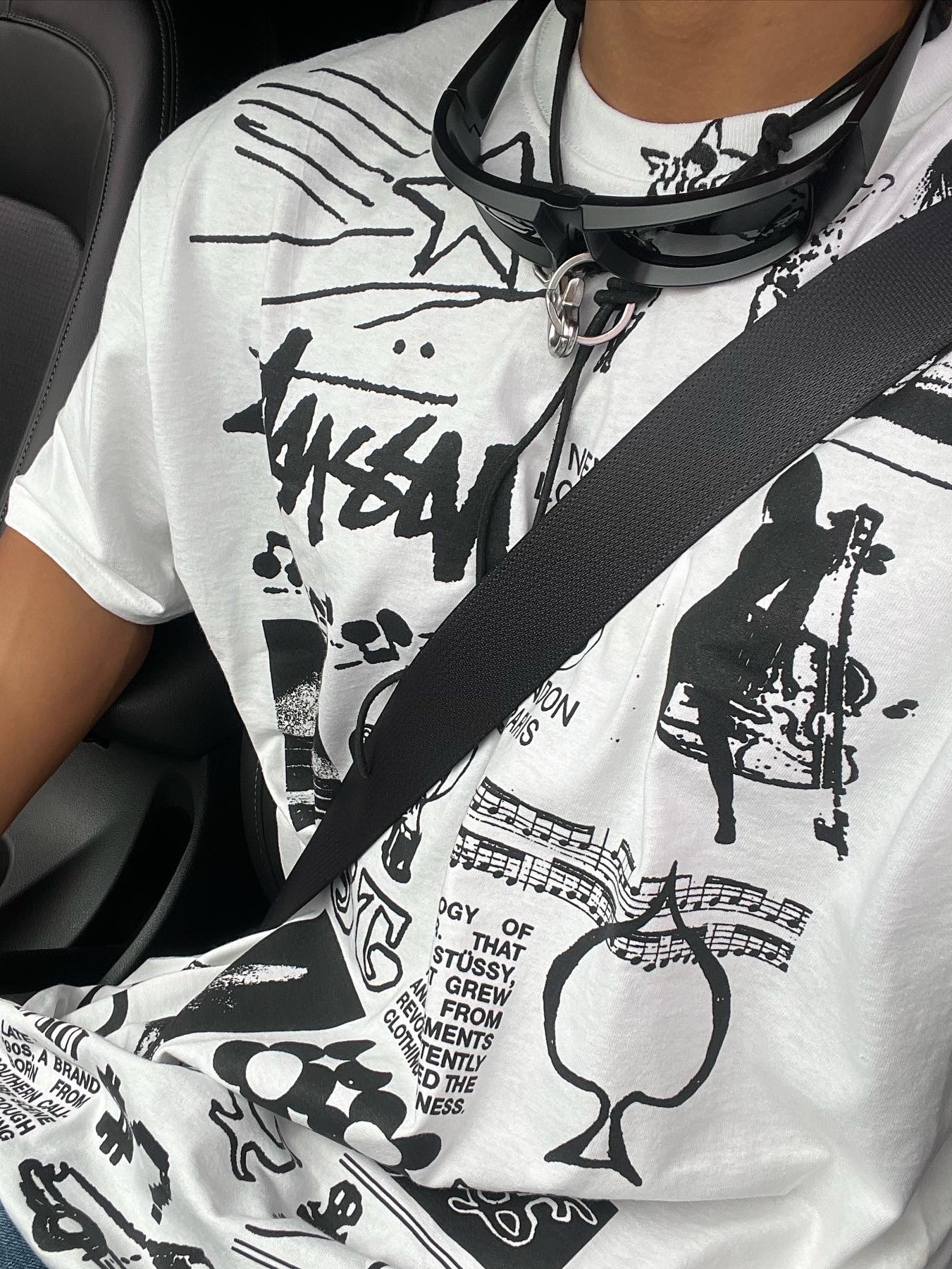 Stussy Sara T-Shirt White, Reebok x Kanghyuk Premier Road Modern Mid White Red 착용 스타일 - 3