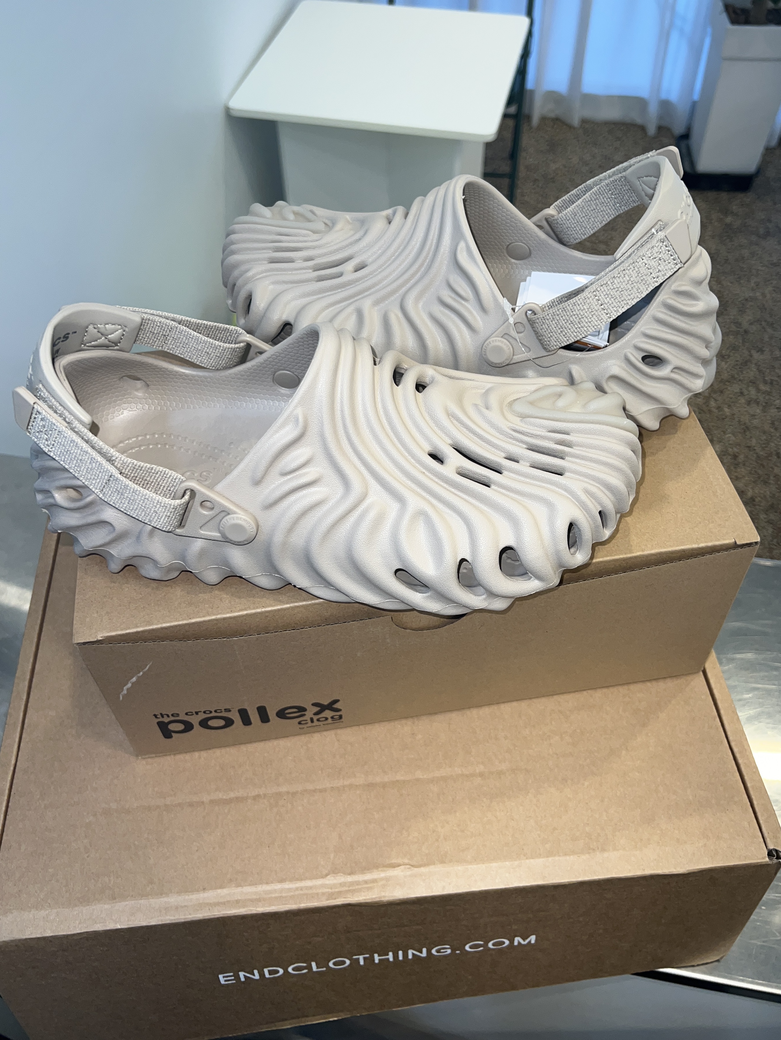 Crocs x Salehe Bembury Pollex Clog Horchata 착용 스타일