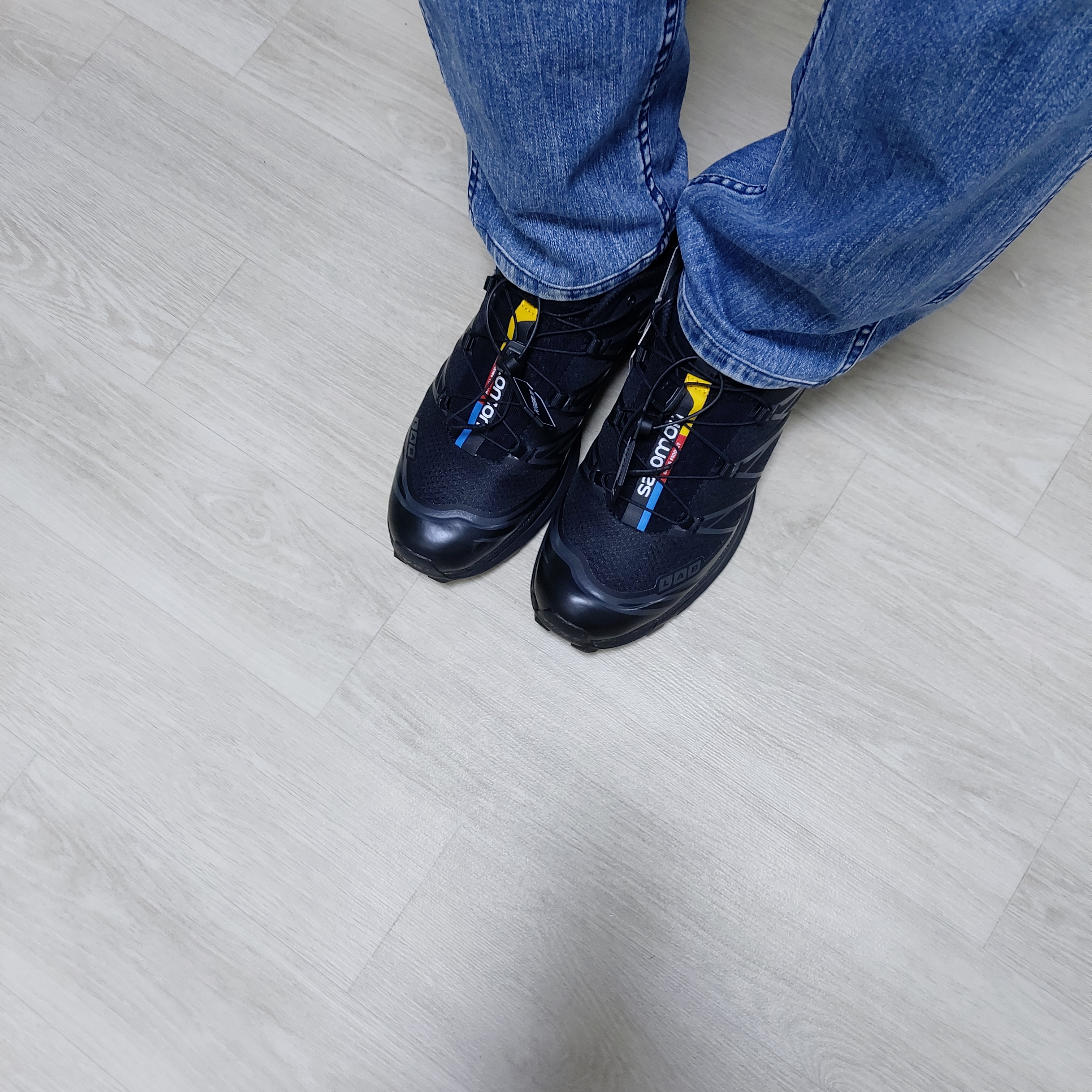 Salomon XT-6 ADV Black 착용 스타일