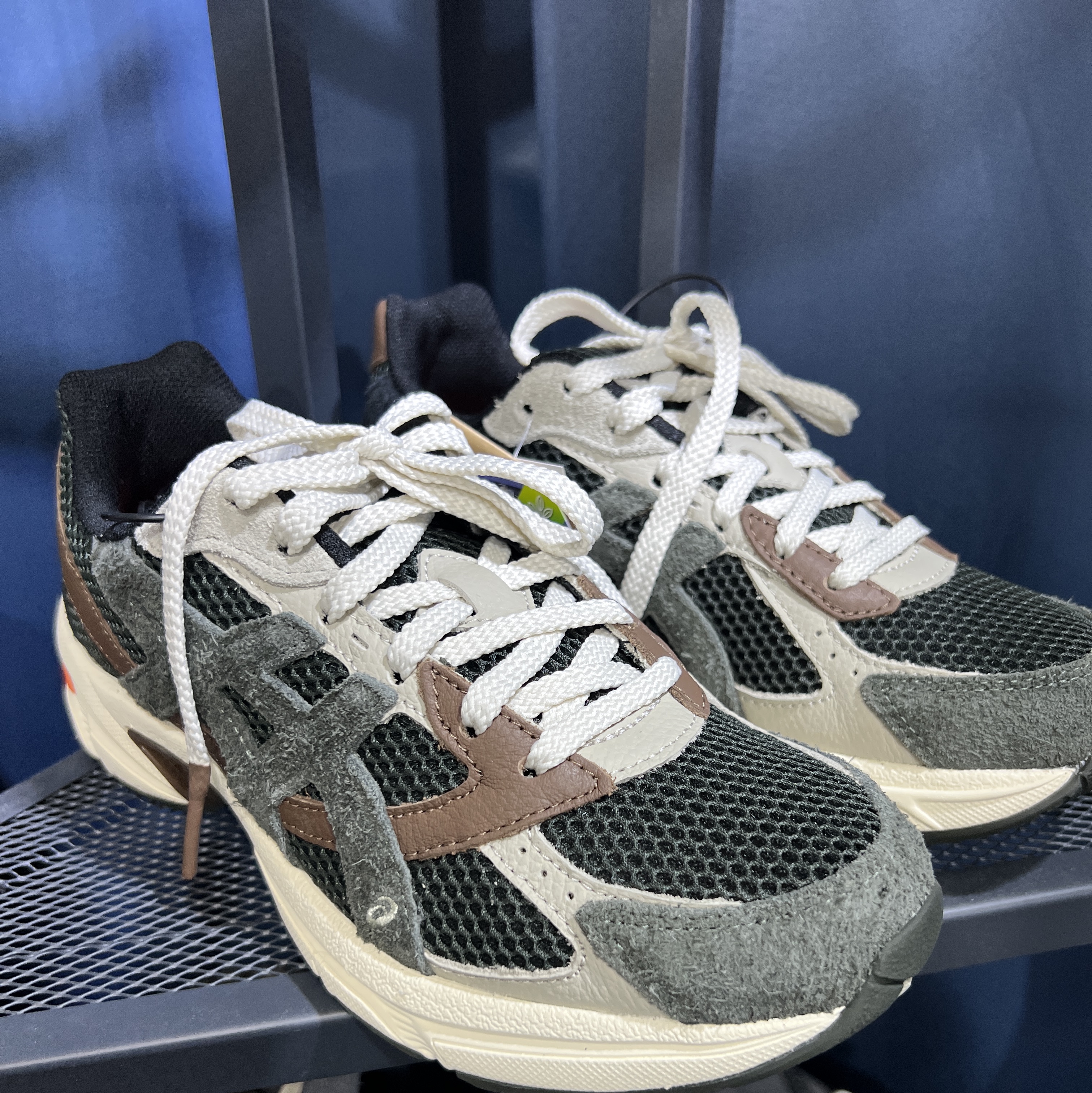 Asics x Hal Studios Gel-1130 MK-II Forest 착용 스타일 - 5