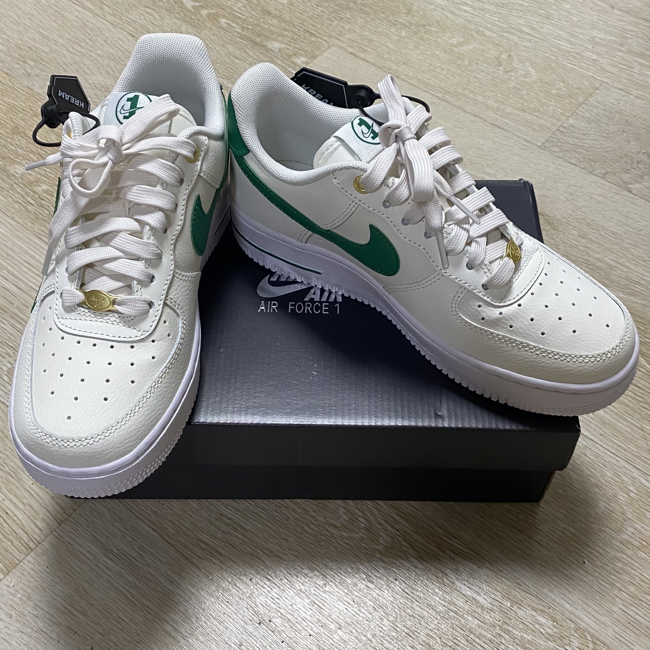 (W) Nike Air Force 1 '07 SE 40th Anniversary Join Forces Sail Malachite 착용 스타일