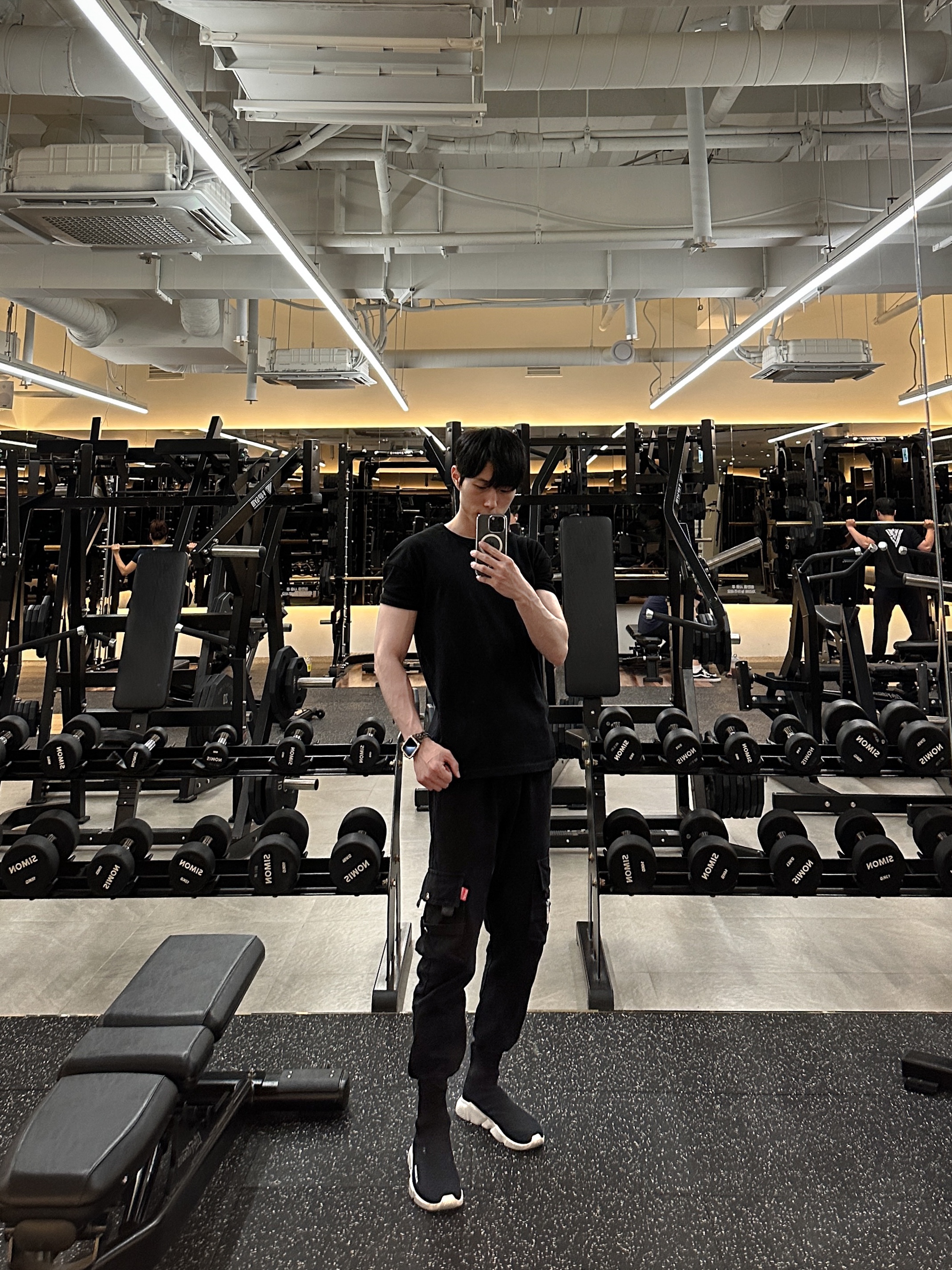 Balenciaga Speed Trainer Black White 2018 착용 스타일