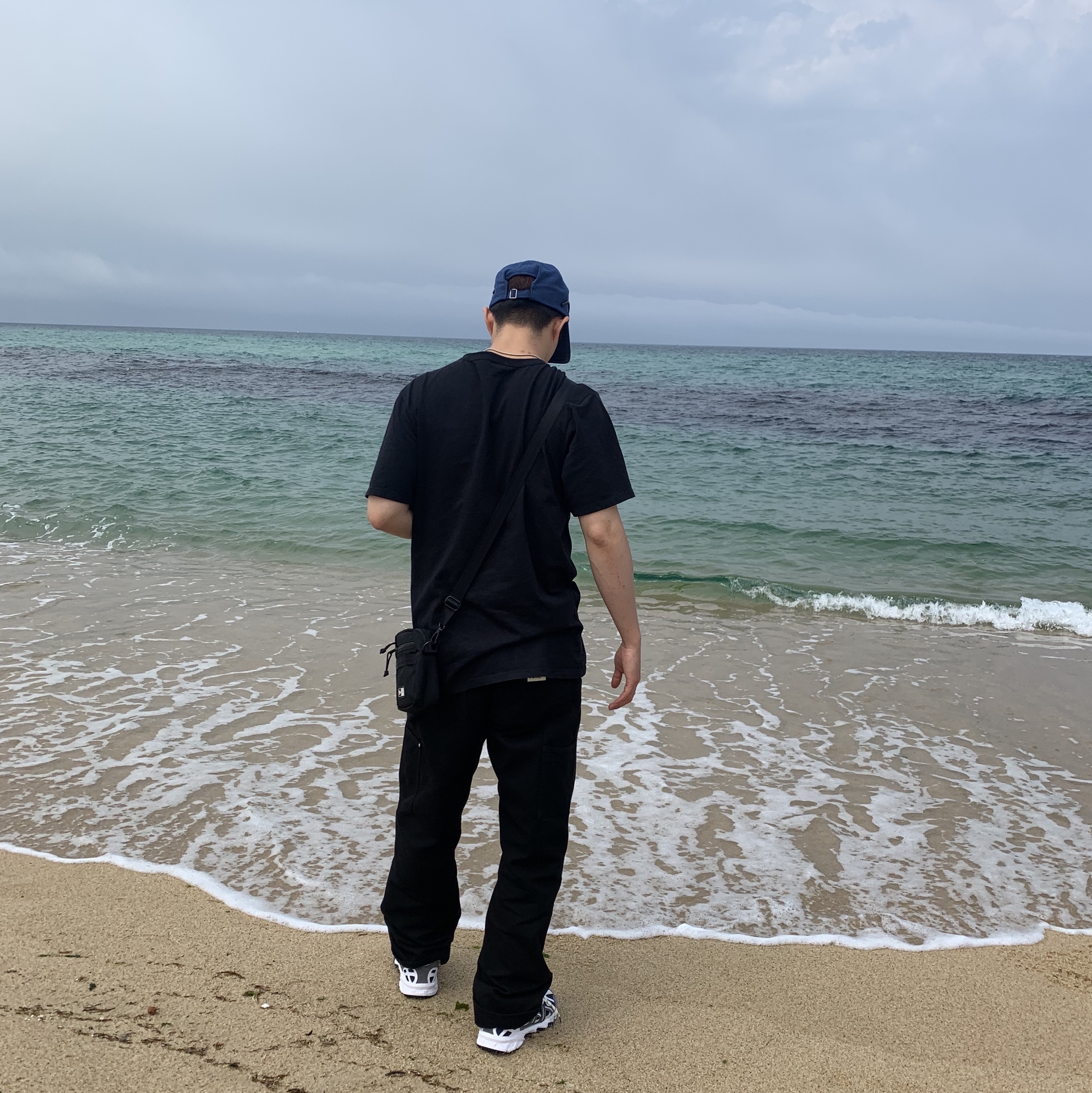 Carhartt WIP x Awake NY Double Knee Pants Black, Maison Kitsune Grey Fox Head Patch Classic T-Shirt Black 착용 스타일 - 2