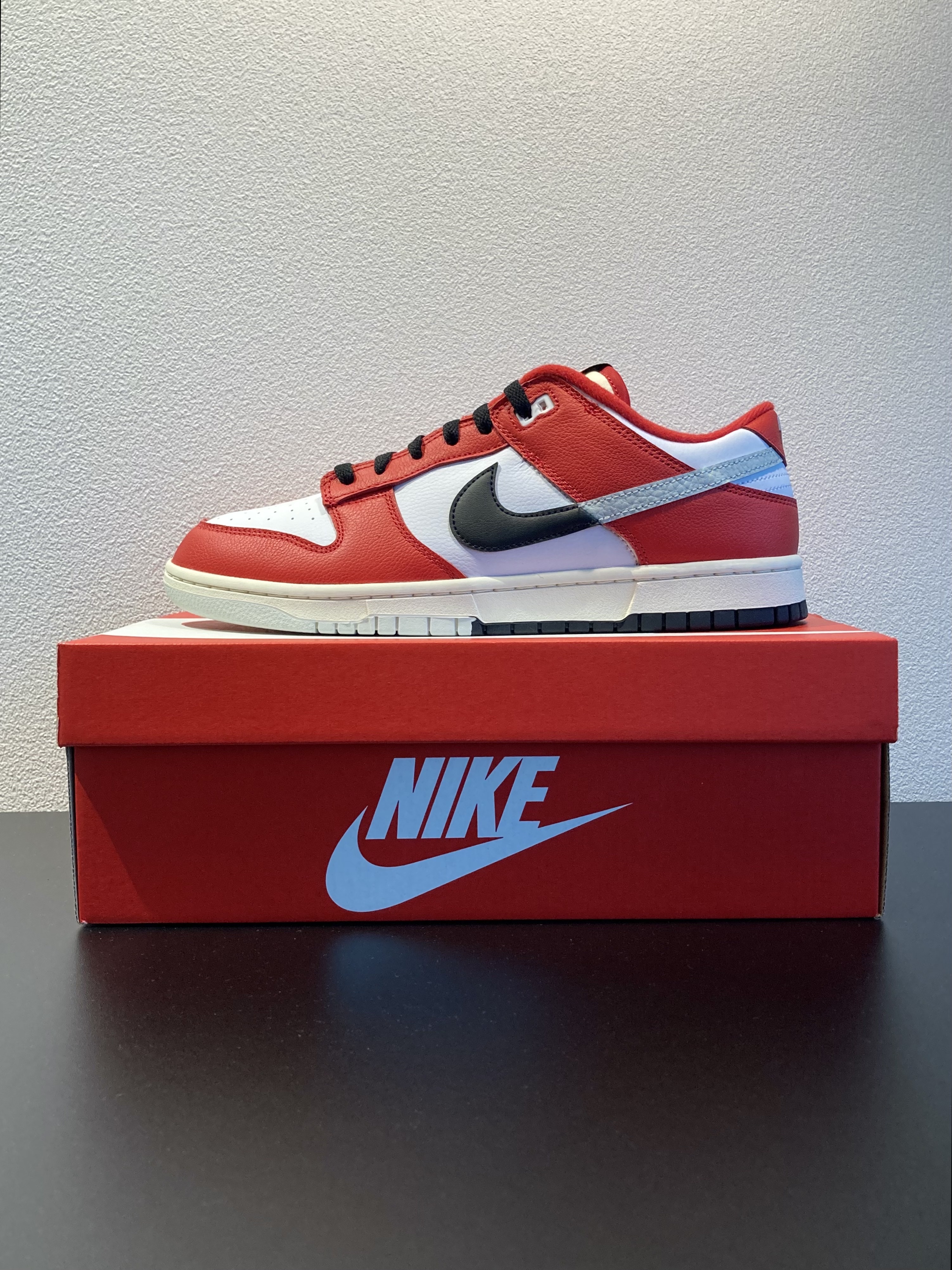 Nike Dunk Low Retro PRM University Red Black 착용 스타일 - 4