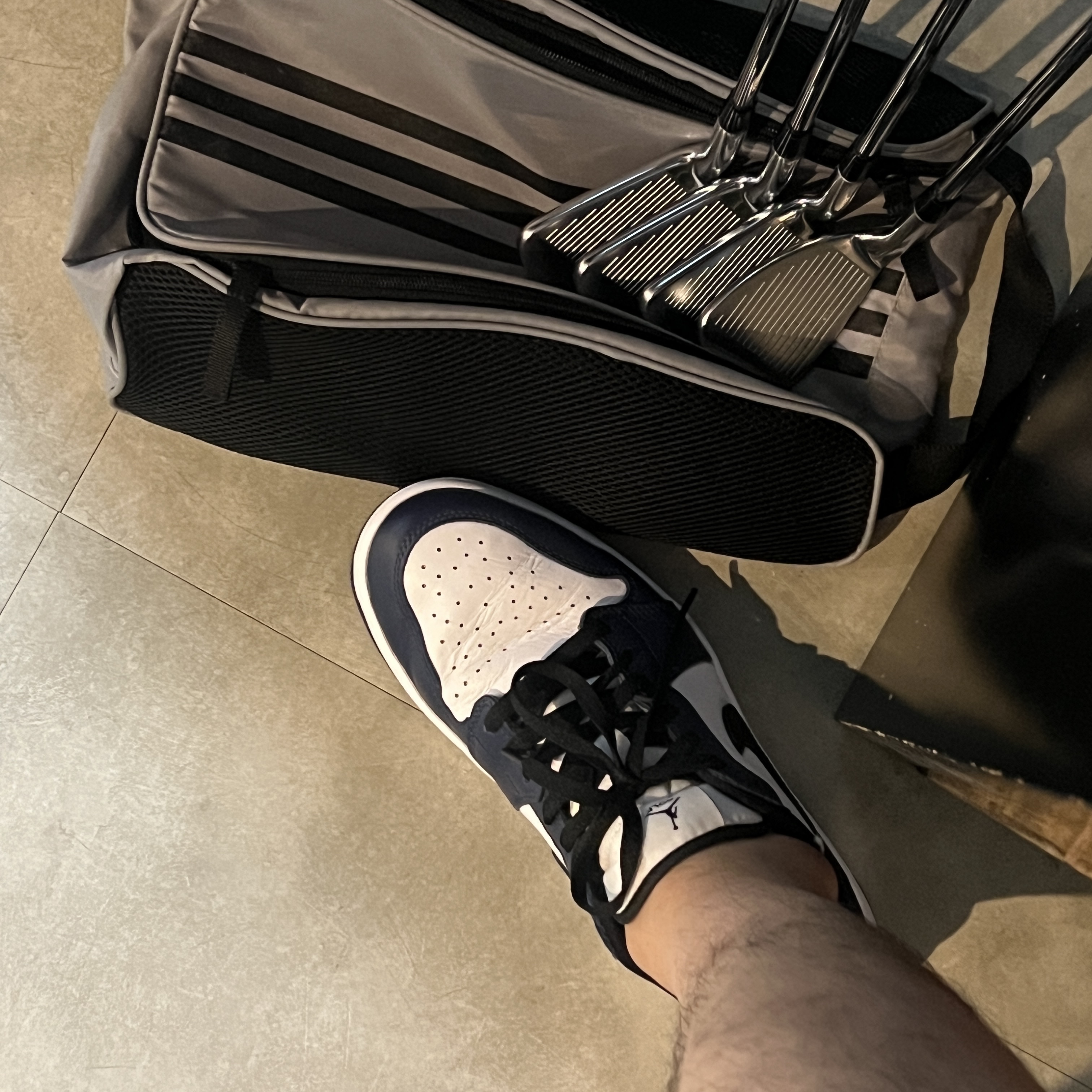 Jordan 1 Low Golf Midnight Navy 착용 스타일 - 2