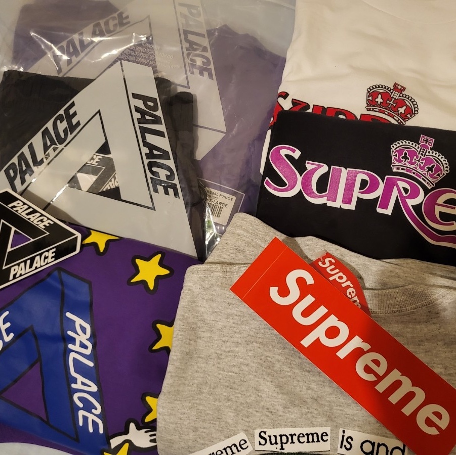 Supreme Crown T-Shirt Black - 23SS, Supreme Crown T-Shirt White - 23SS 착용 스타일