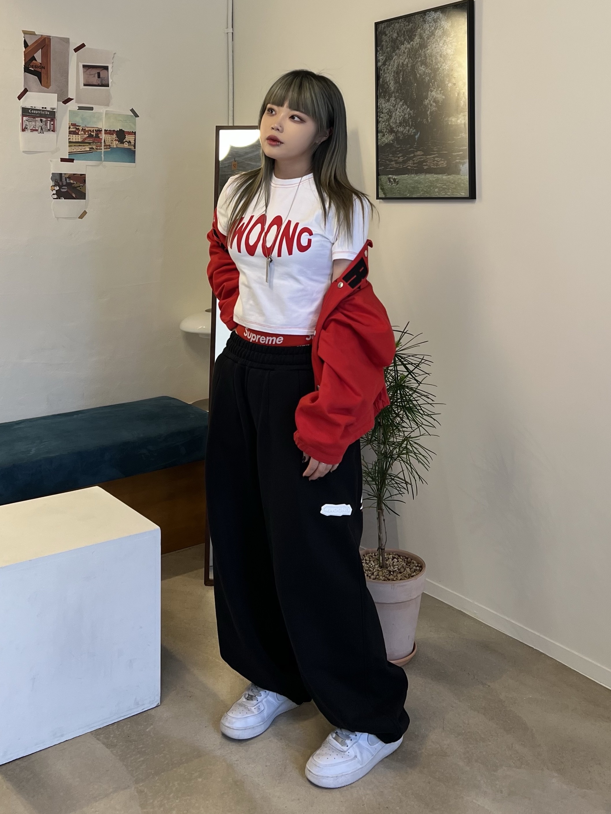 Nike Air Force 1 '07 Low White, Supreme Hanes Boxer Briefs White (4 Pack) 착용 스타일 - 1
