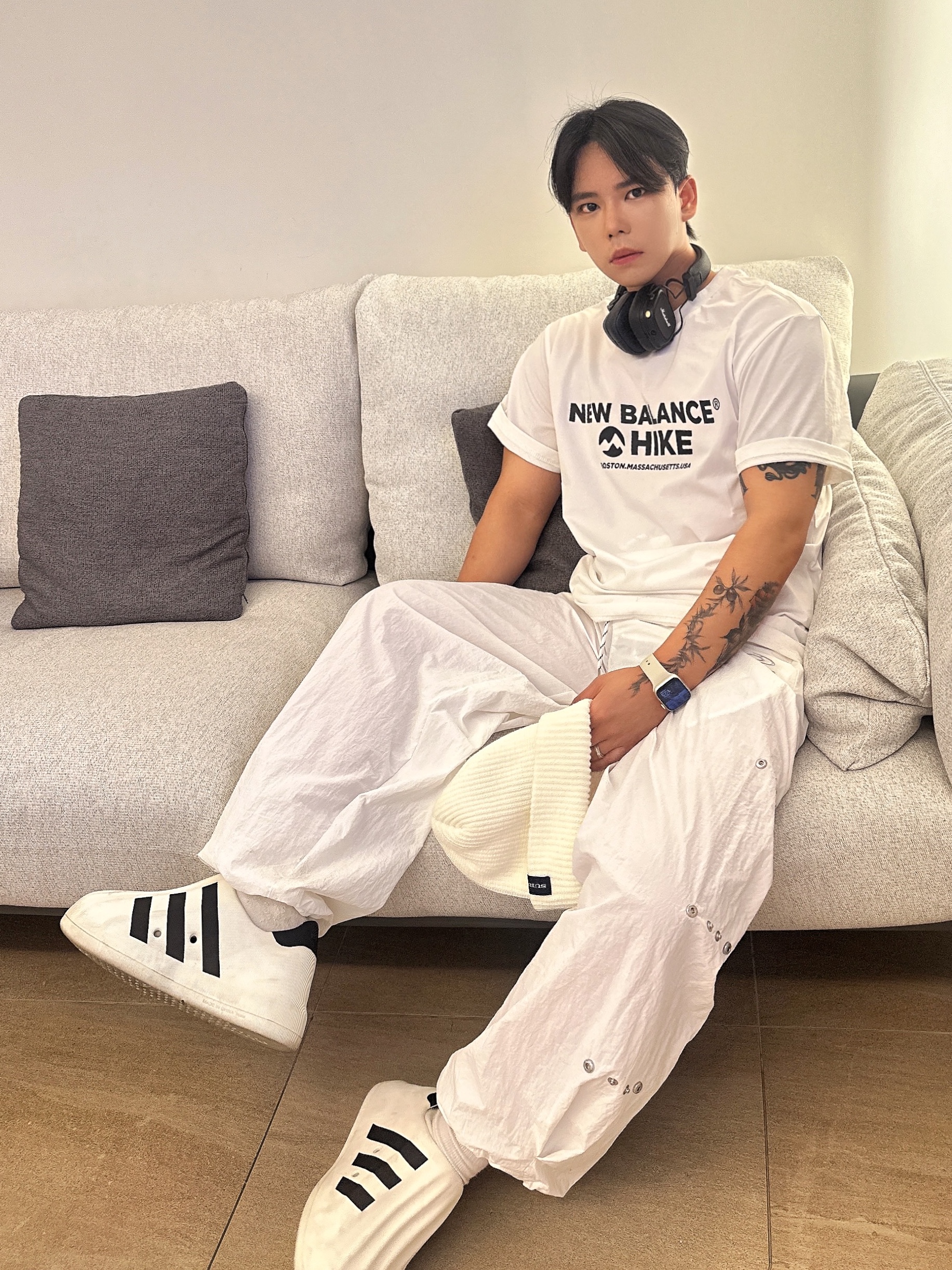 Adidas Adifom Superstar Core White, Marshall Major IV Black (Korean Ver.) 착용 스타일 - 2