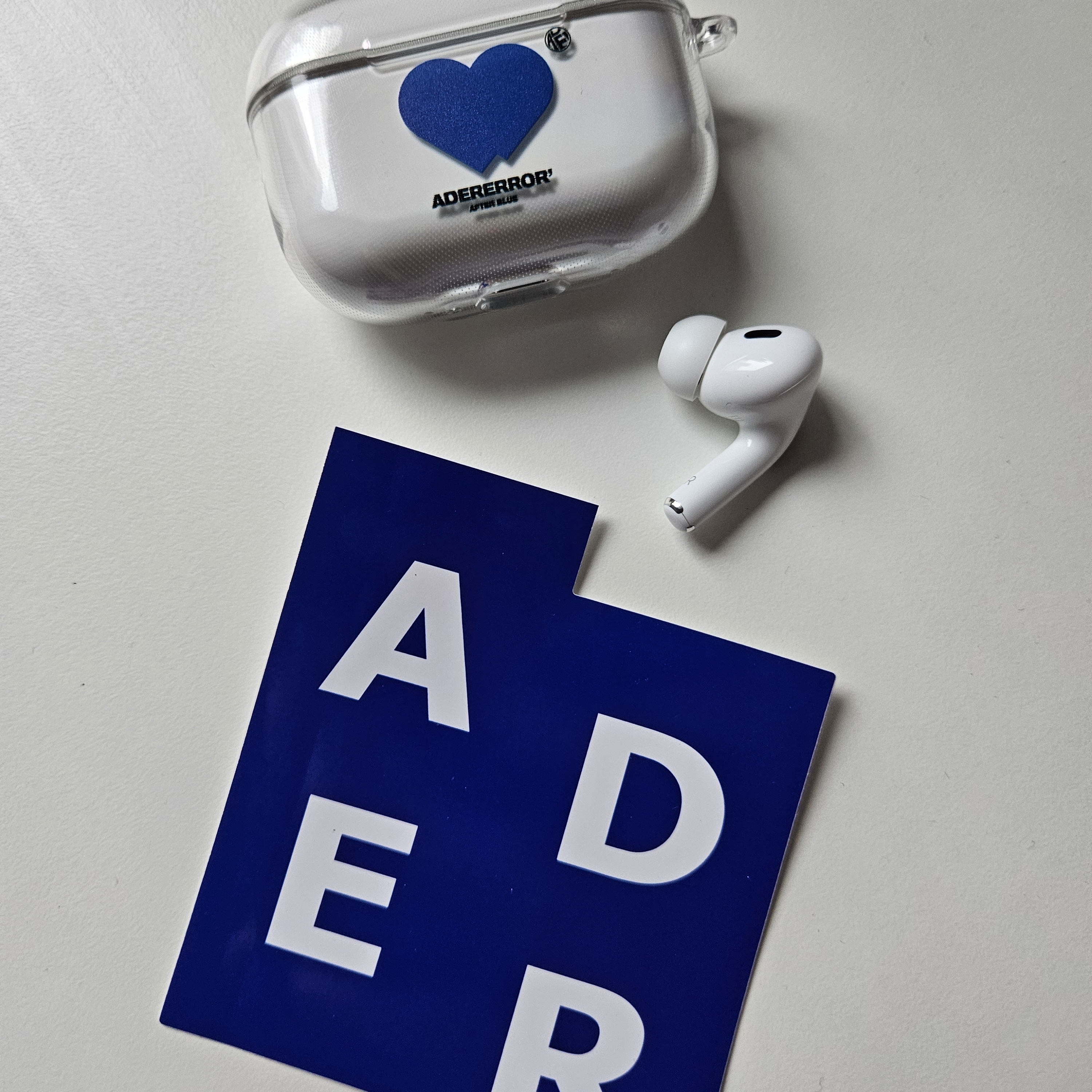 Ader Error Twin Heart AirPods Pro Hard Case Clear 착용 스타일 - 1