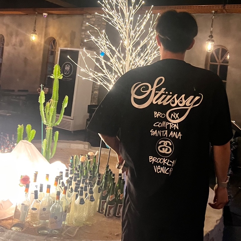 Stussy World Tour T-Shirt Black 착용 스타일
