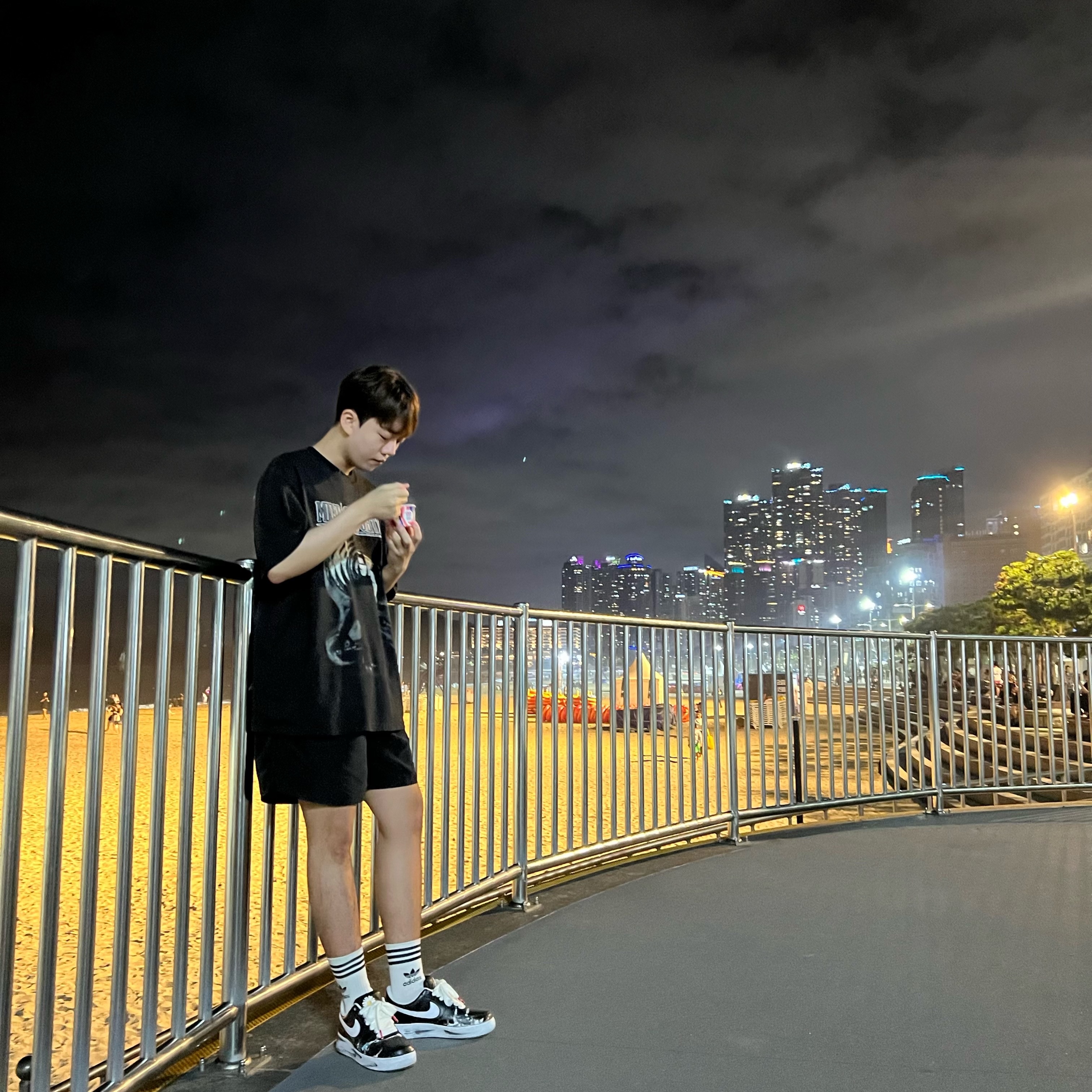 Nike x Peaceminusone Air Force 1 Low Para-Noise, Stussy Big Basic Water Shorts Black 착용 스타일