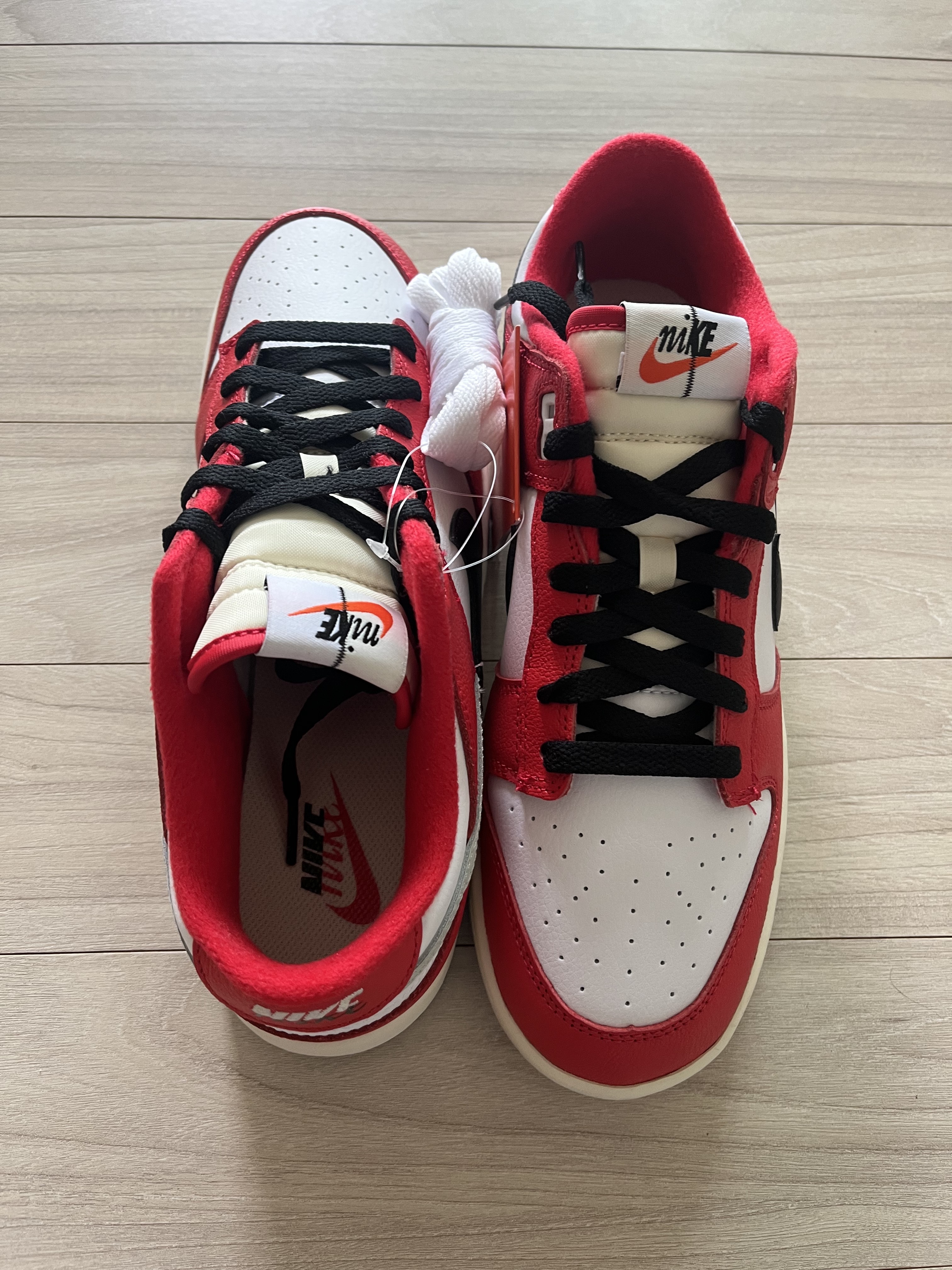 Nike Dunk Low Retro PRM University Red Black 착용 스타일 - 3