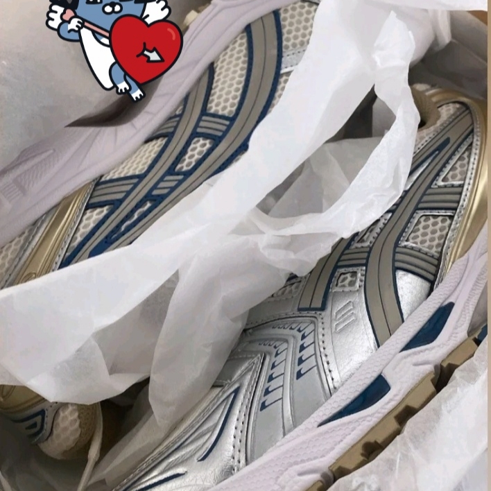 Asics Gel-Kayano 14 Cream Pure Silver 착용 스타일