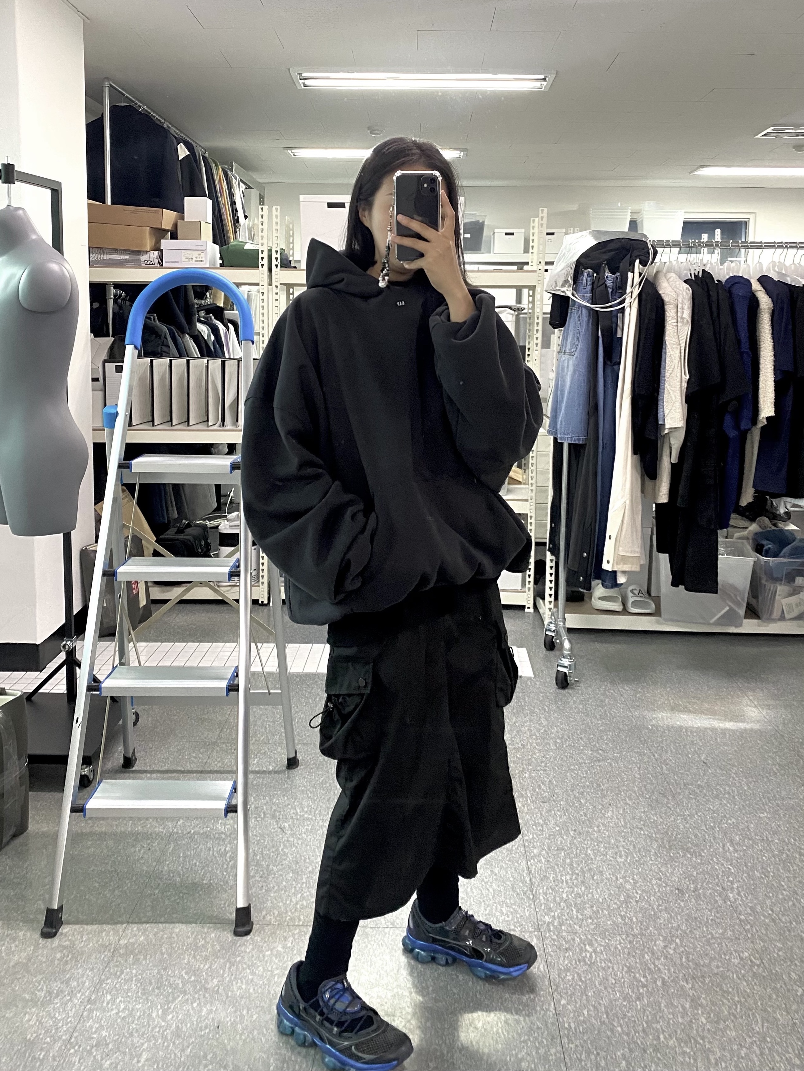 Yeezy Gap Engineered By Balenciaga Padded Hoodie Black, (W) Asics x Kiko Kostadinov x Hysteric Glamour Gel-Quantum Lylia Pure Silver Blue Expanse 착용 스타일
