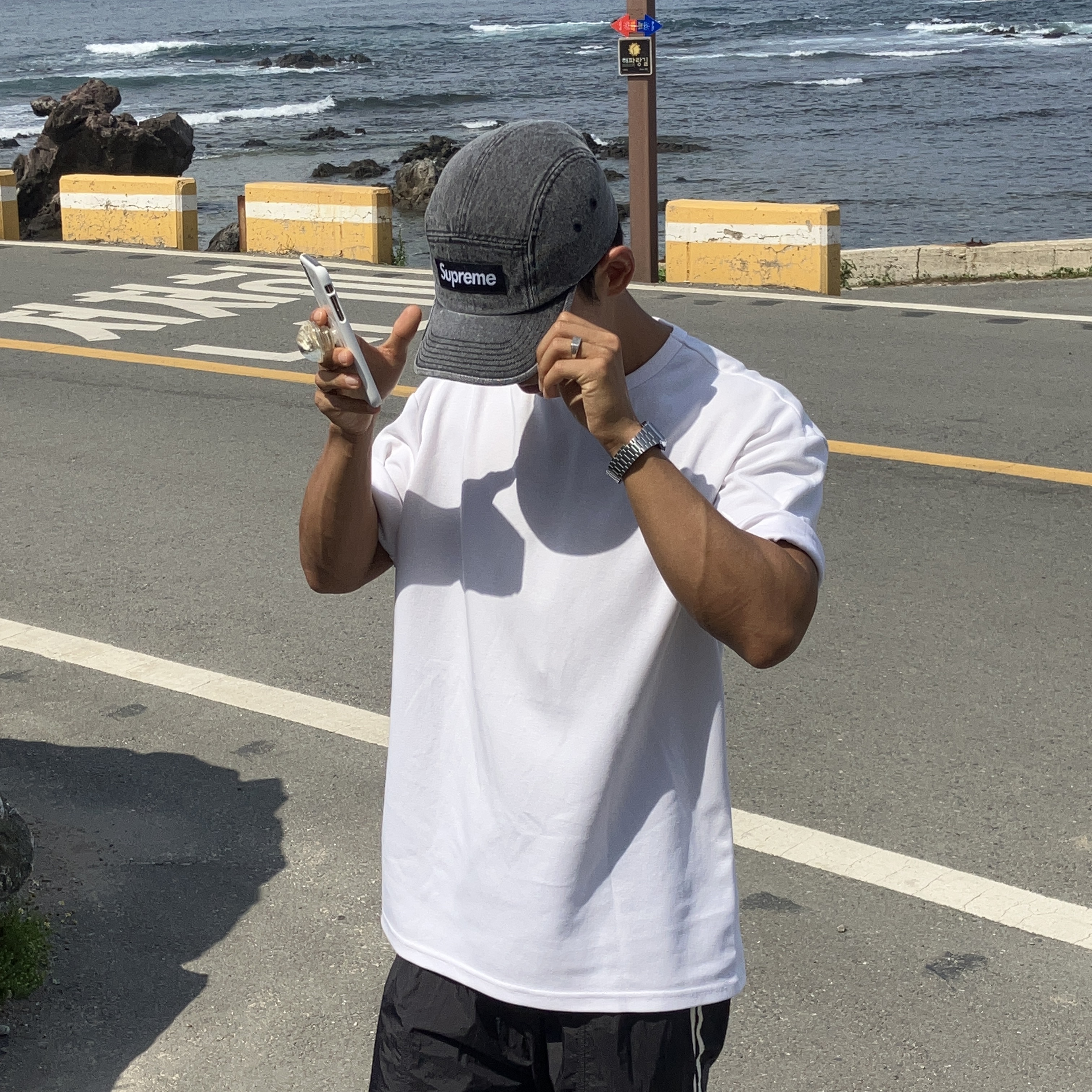 Supreme Denim Camp Cap Washed Black - 22FW 착용 스타일 - 4