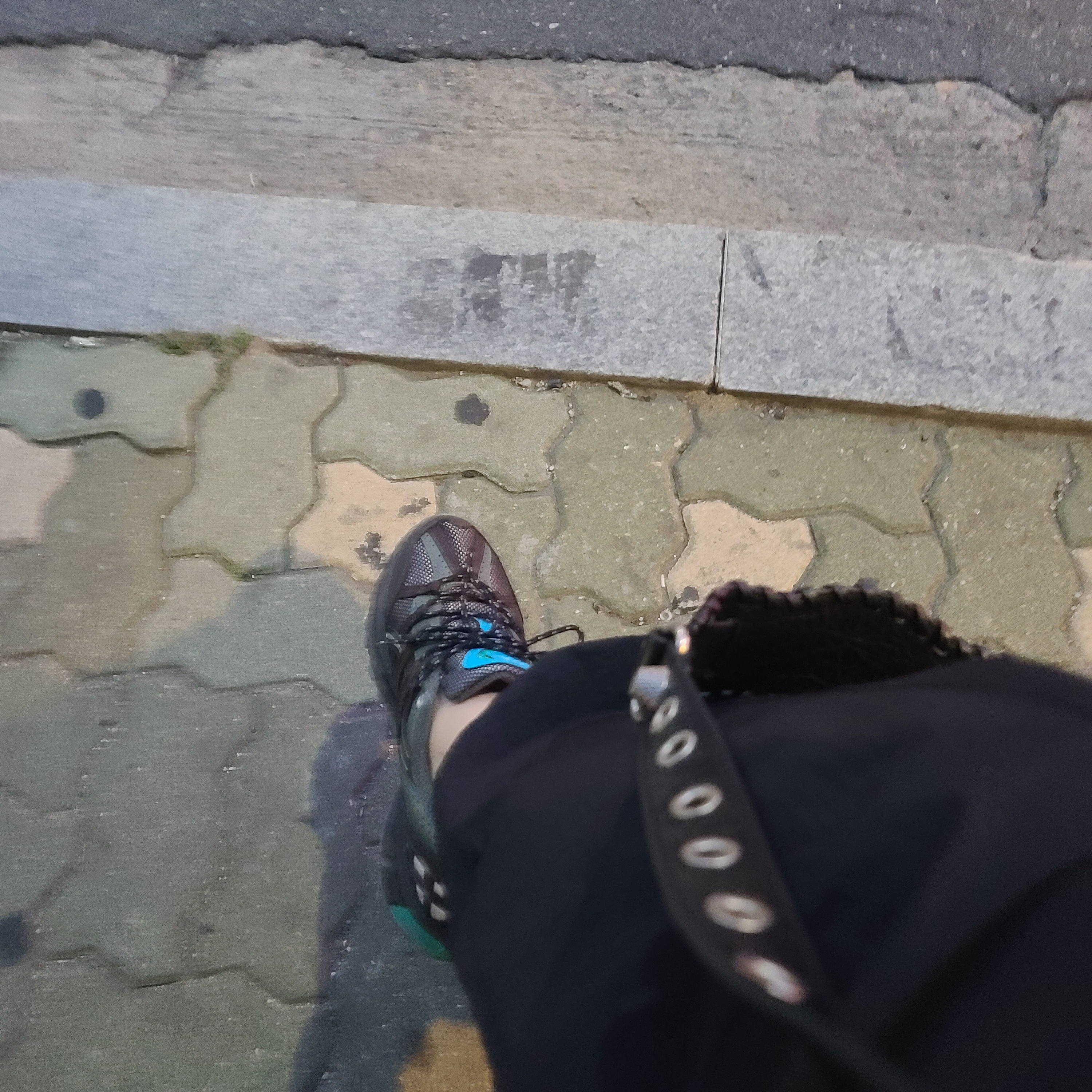 (W) Asics x Matin Kim Gel-Sonoma 15-50 Black Pure Silver 착용 스타일