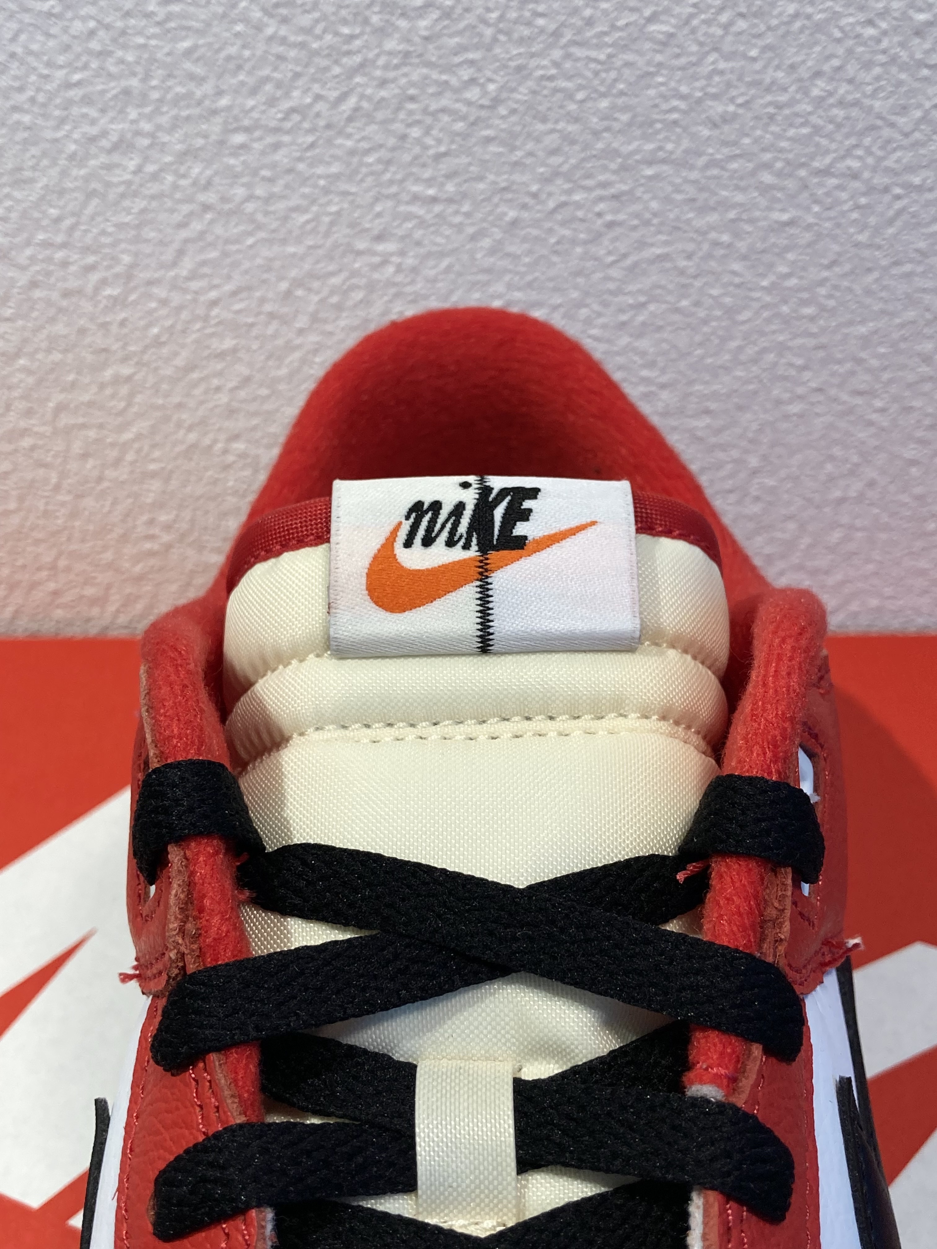 Nike Dunk Low Retro PRM University Red Black 착용 스타일 - 4