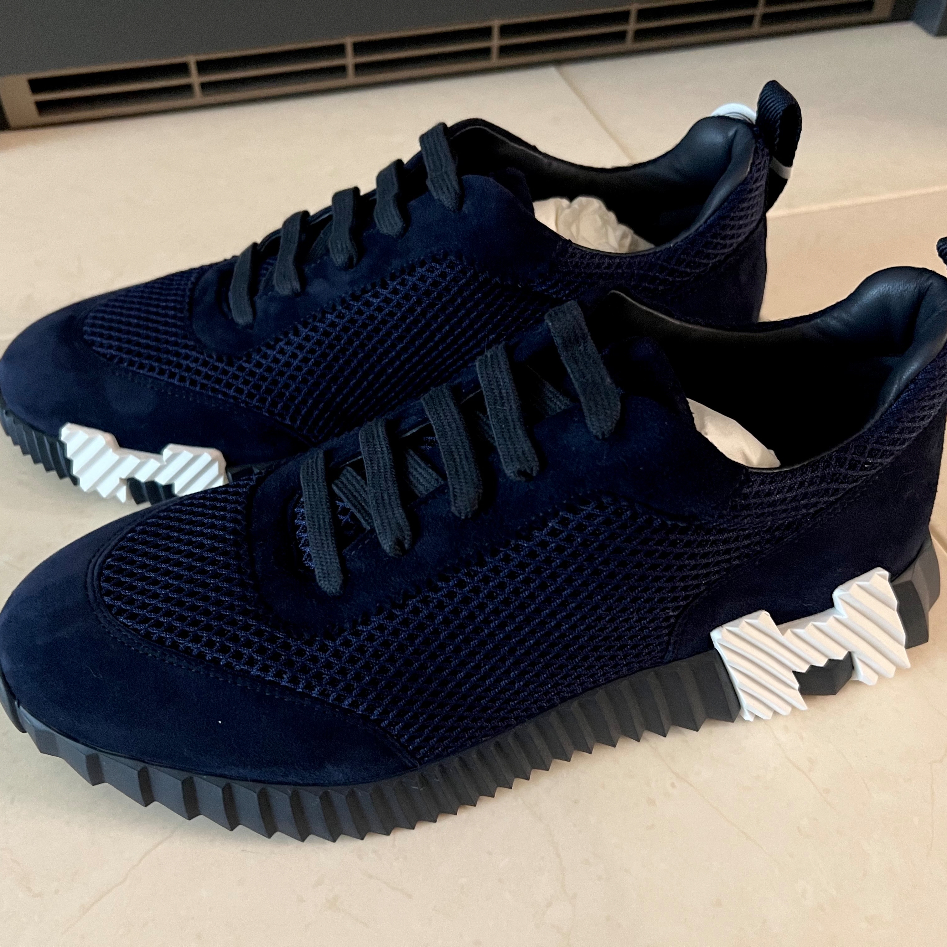 Hermes Bouncing Sneakers Graphic Mesh Suede Goatskin & Marine 착용 스타일 - 2