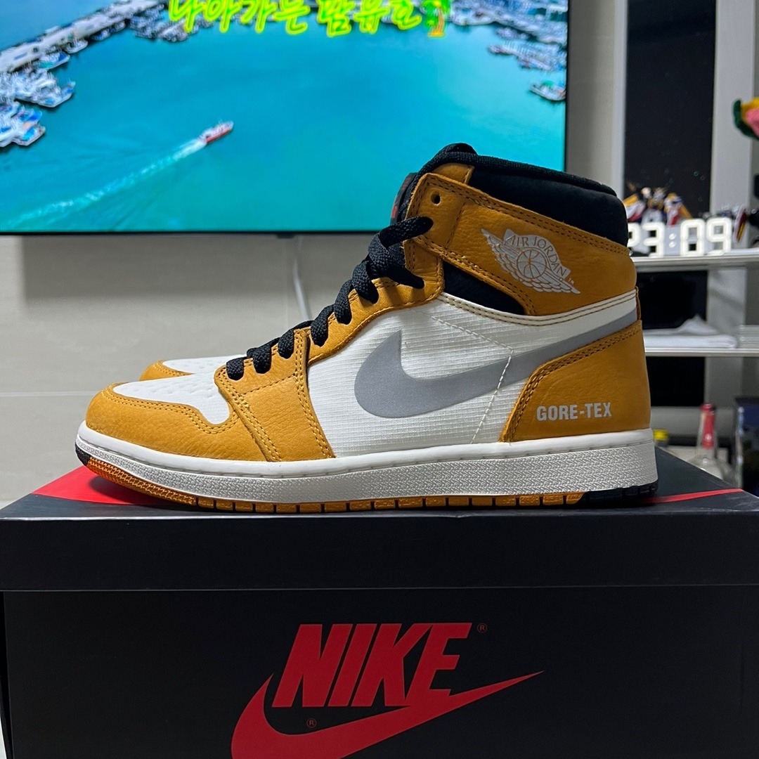 Jordan 1 Element Gore-Tex Light Curry 착용 스타일
