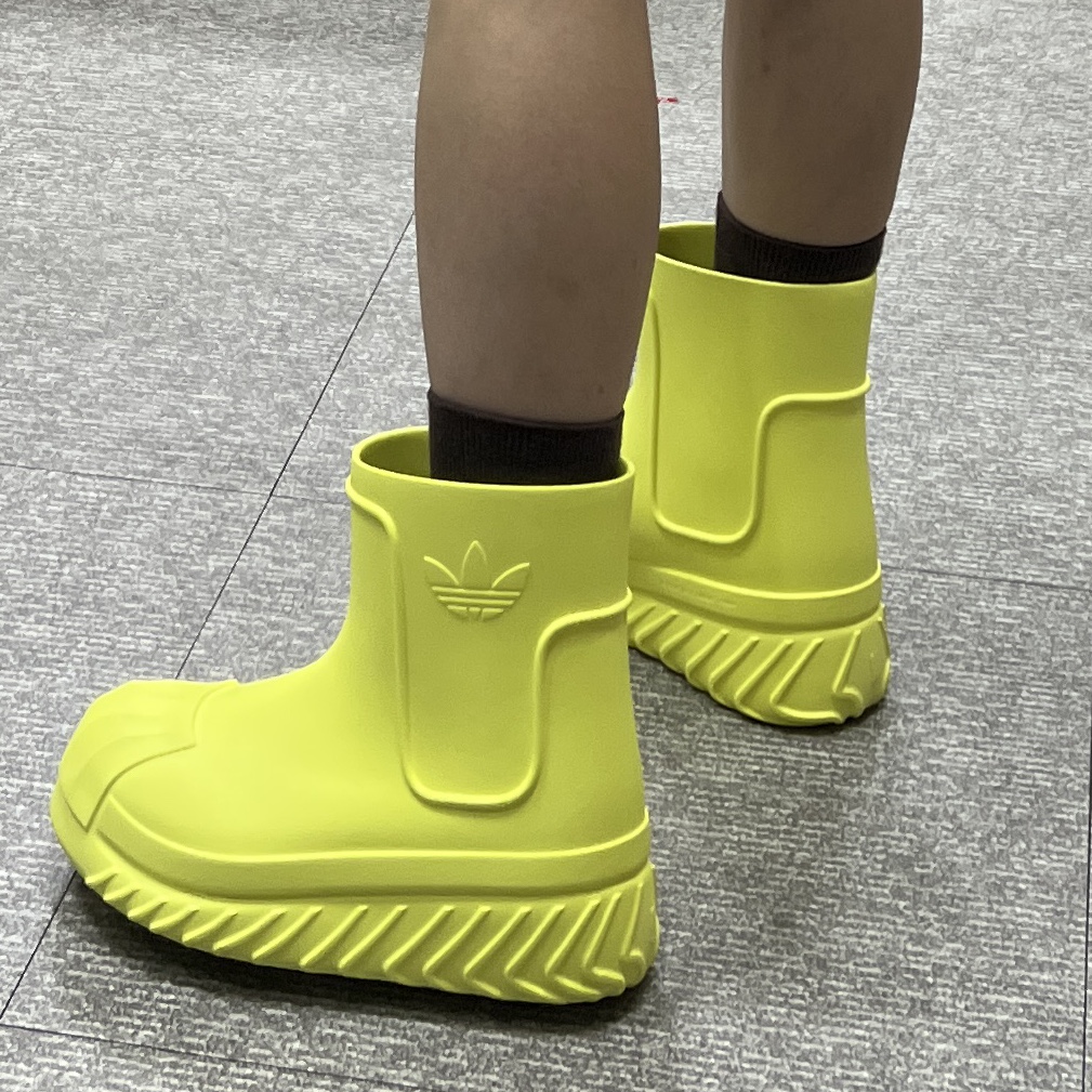 (W) Adidas Adifom Superstar Boot Pulse Yellow 착용 스타일