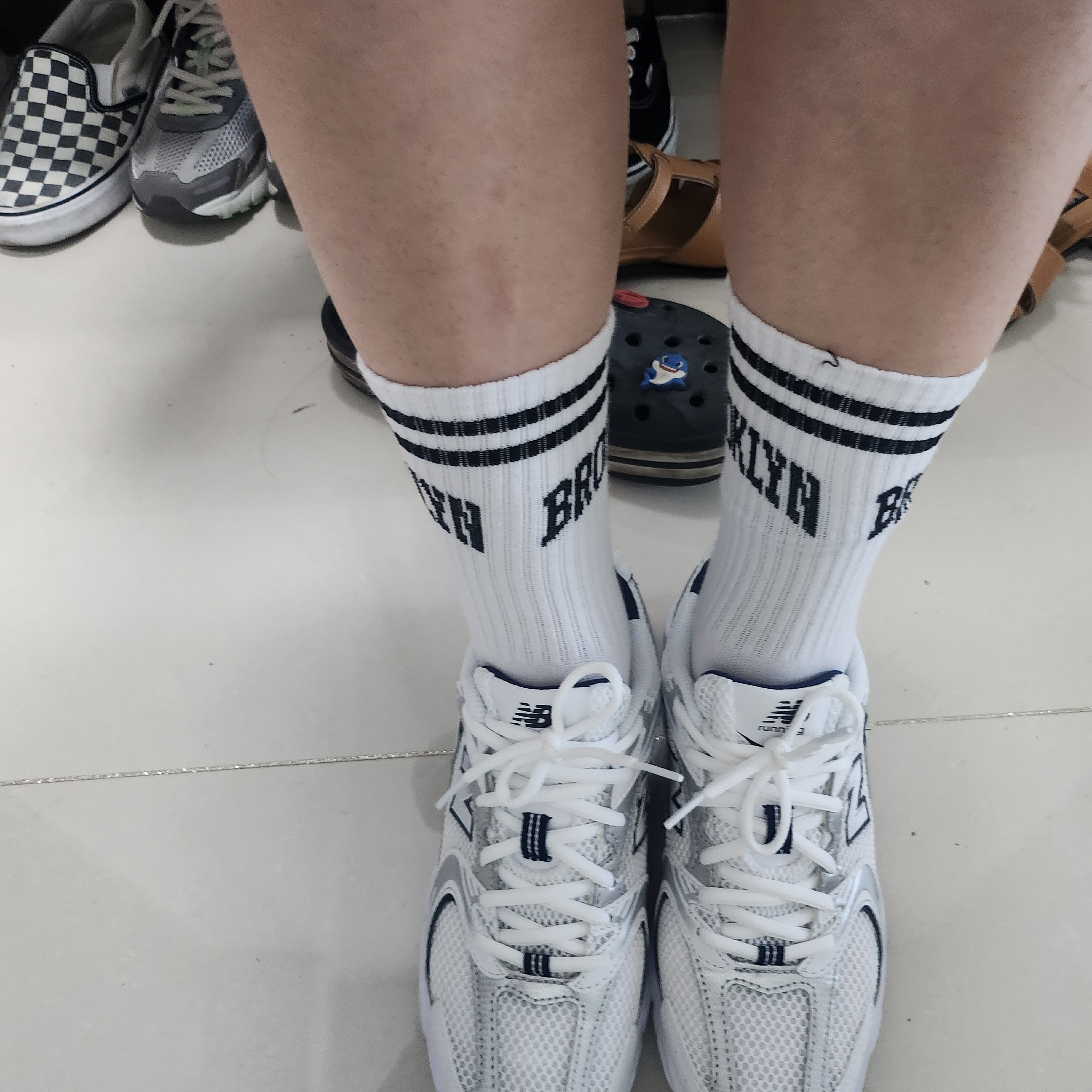 New Balance 530 White 착용 스타일 - 2