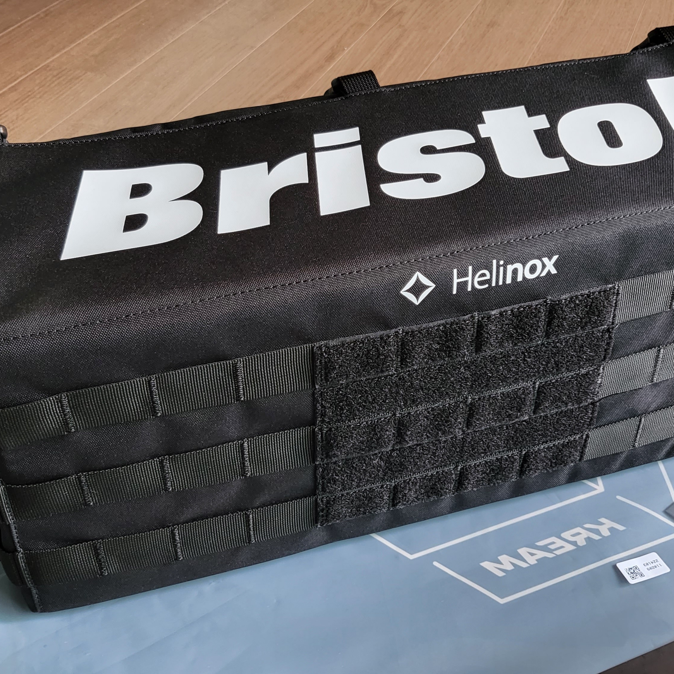 Helinox x FC Real Bristol Tactical Table Side Storage M Black 착용 스타일 - 2