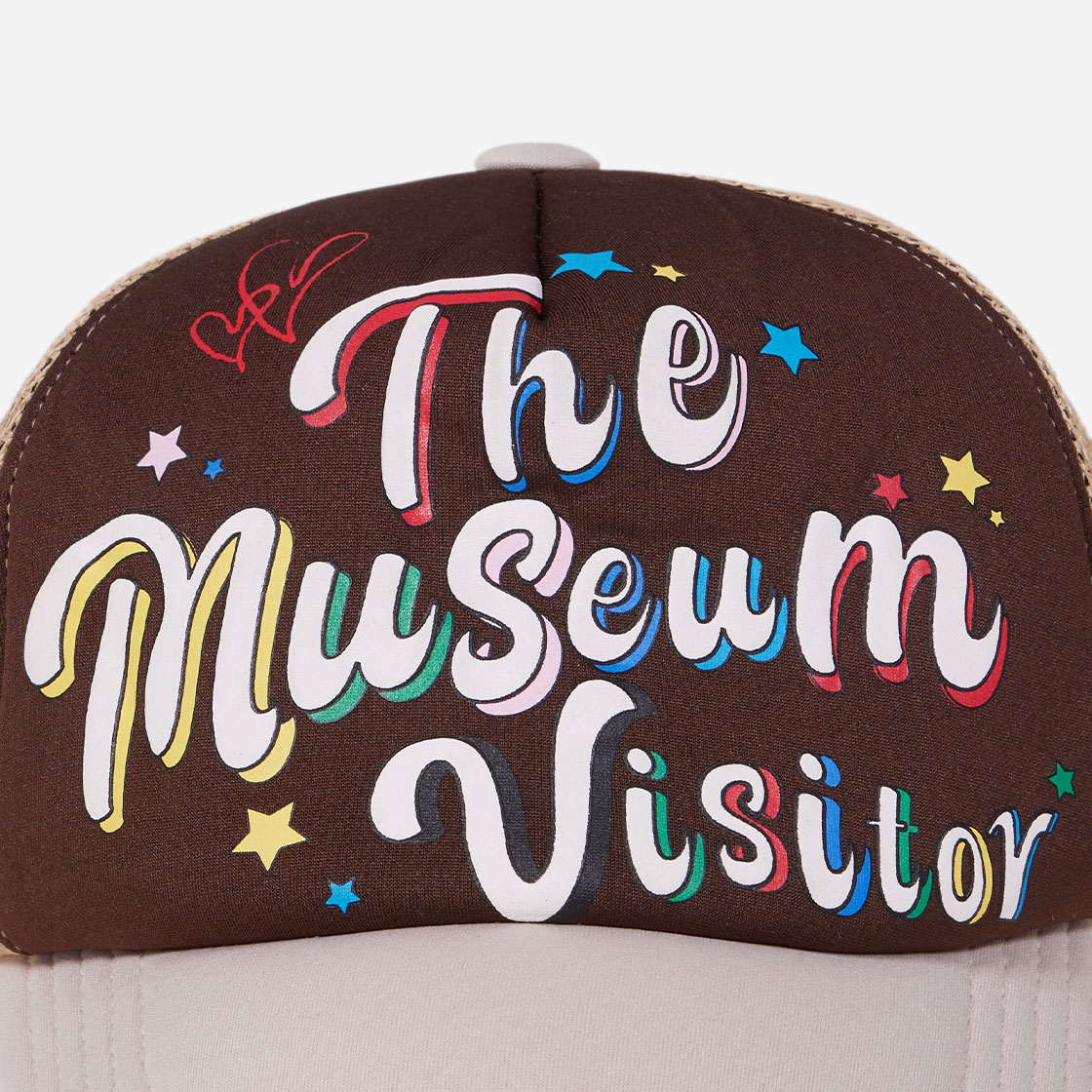 더뮤지엄비지터 파티 로고 메시캡 브라운 | The Museum Visitor