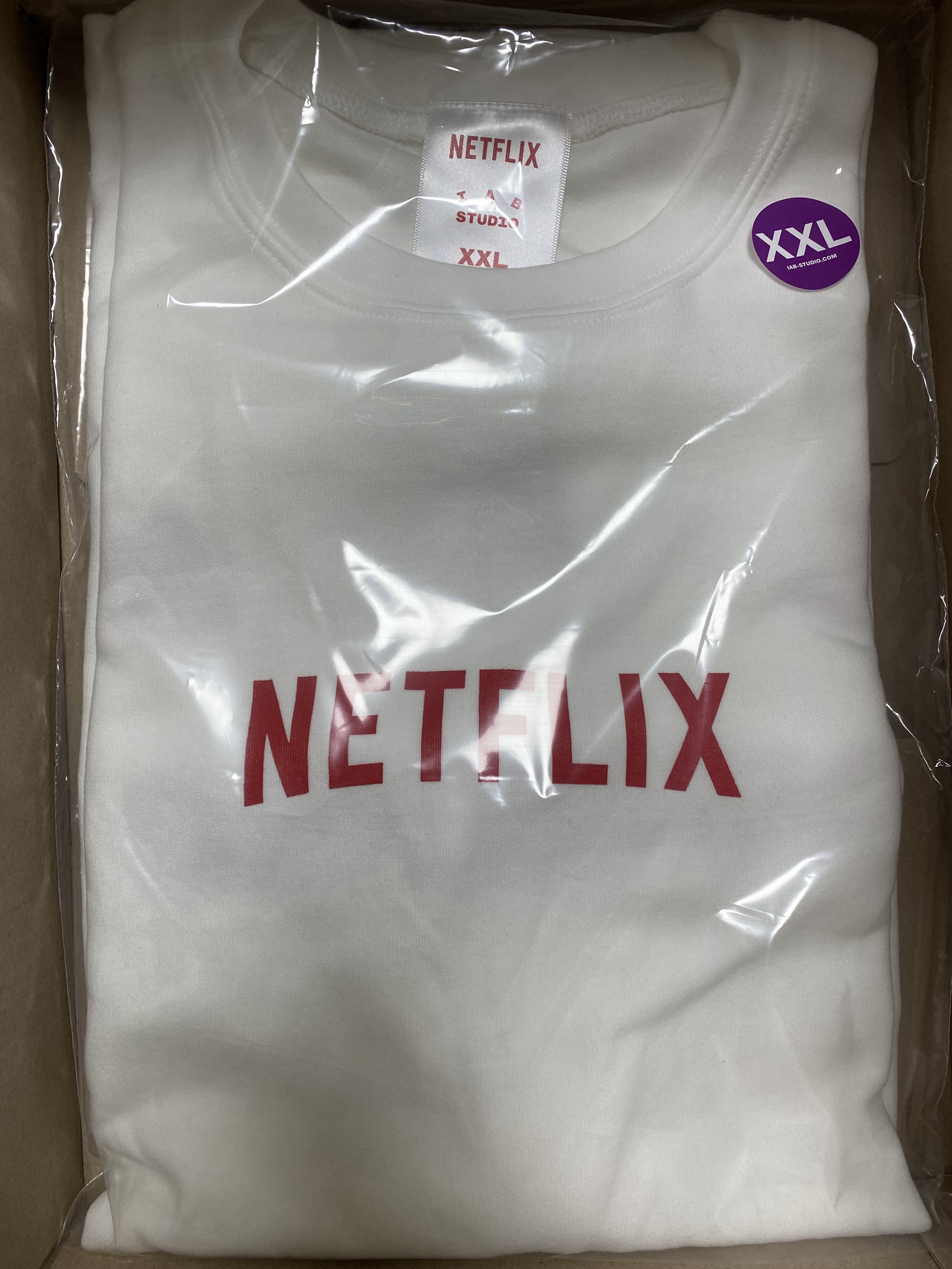 IAB Studio x Netflix SS T-Shirt White 착용 스타일