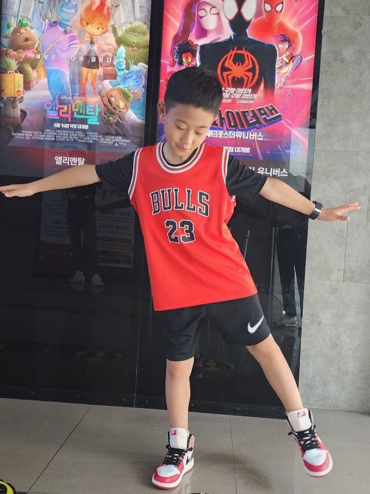 (PS) Jordan 1 Retro High Spider-Man Next Chapter 착용 스타일 - 1