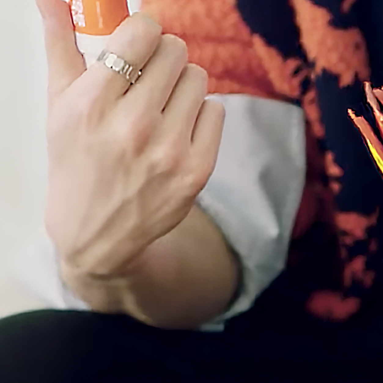 Scudo Vintage Square Ring, Scudo Dolphin Shine 2Way Necklace 착용 스타일 - 3