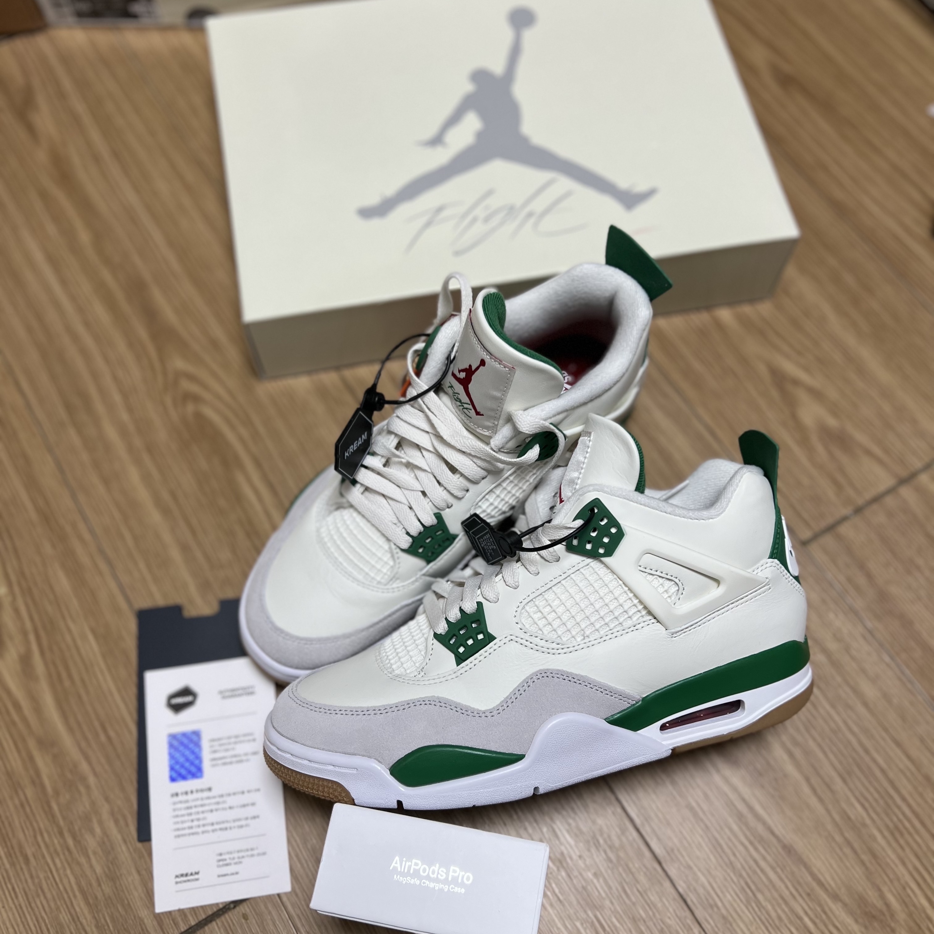 Jordan 4 x Nike SB Retro SP Pine Green 착용 스타일 - 2