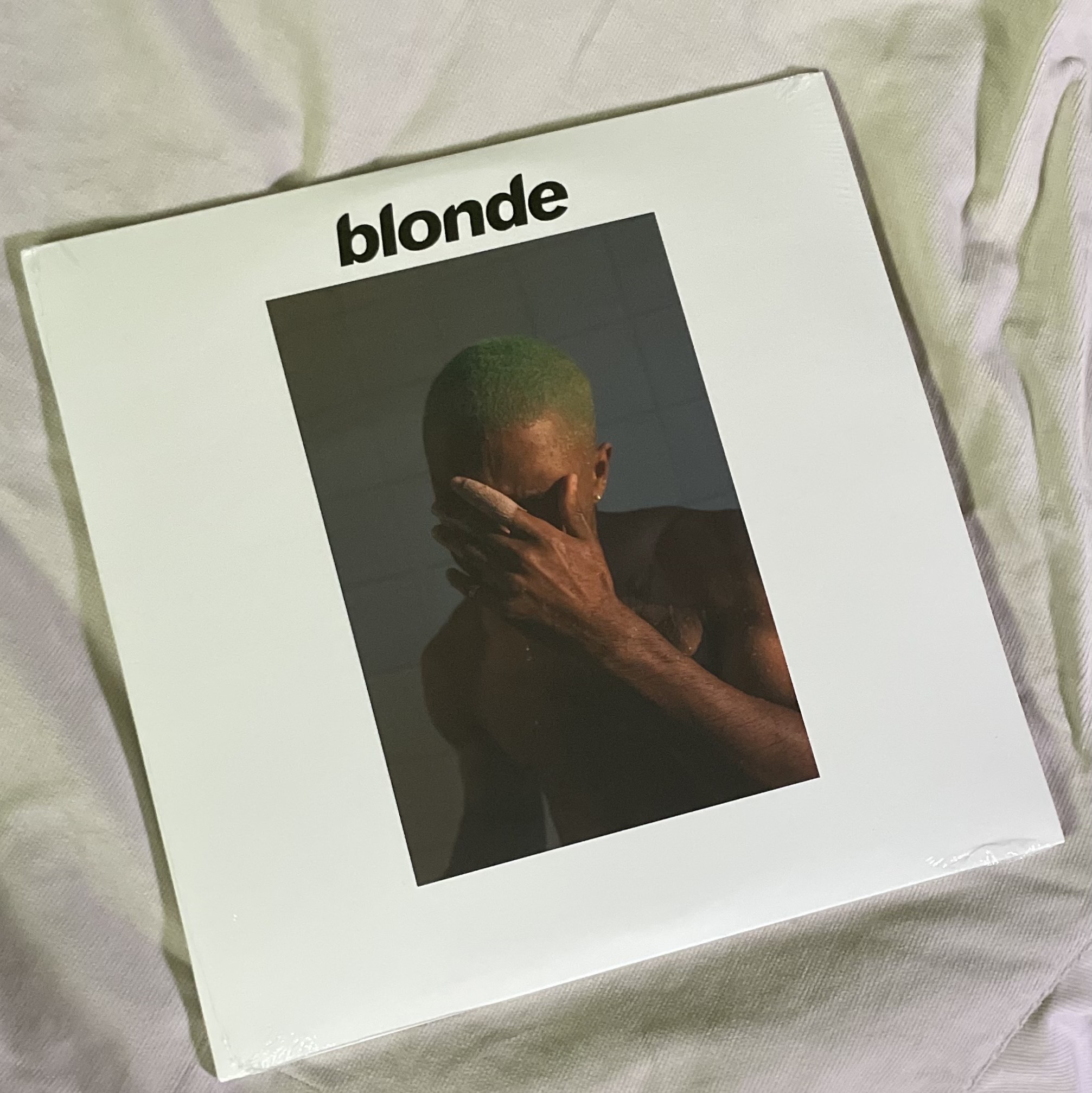 Frank Ocean Blonde Black (2LP) 착용 스타일
