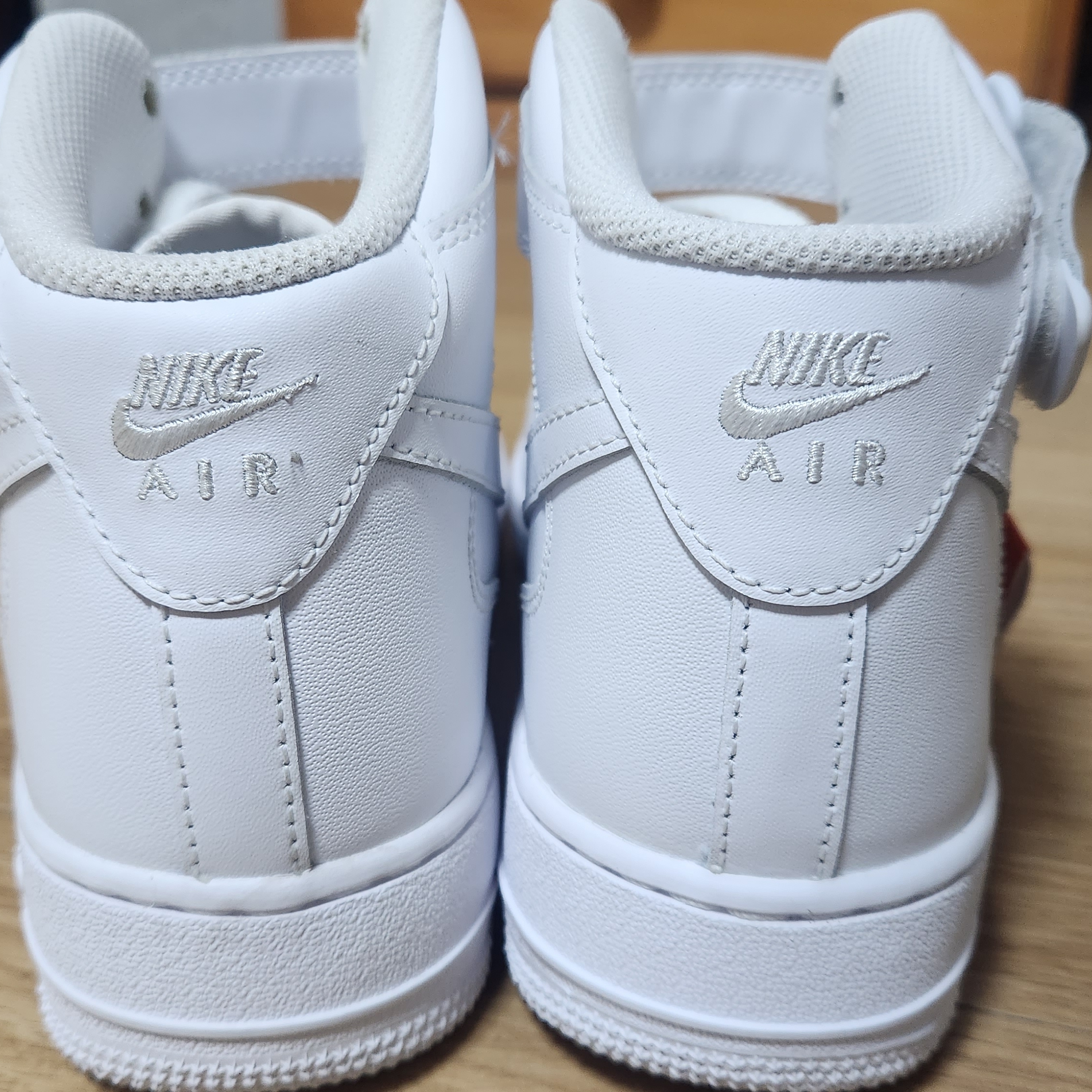 Nike Air Force 1 Mid '07 White 착용 스타일 - 3