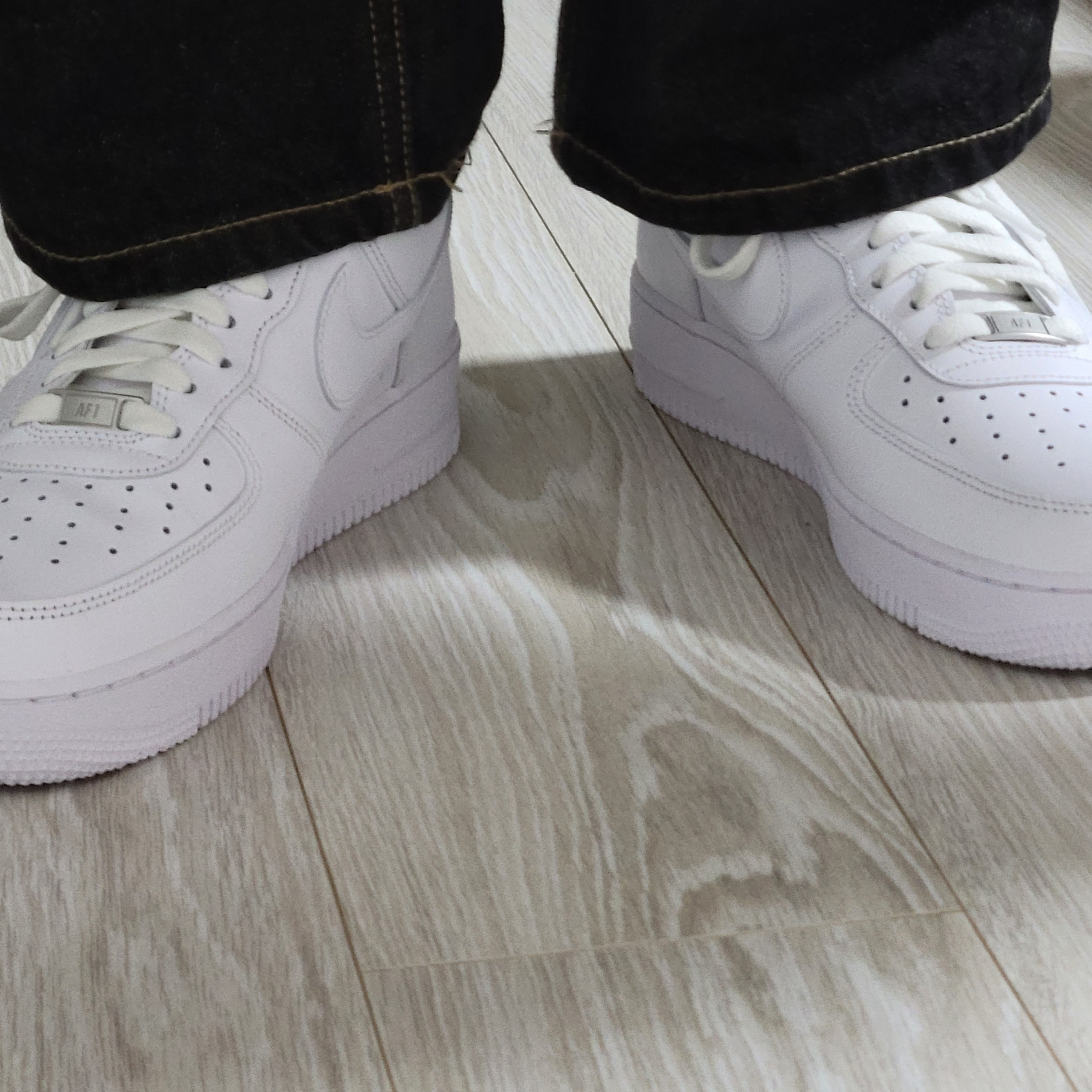 Nike Air Force 1 '07 Low White 착용 스타일 - 4