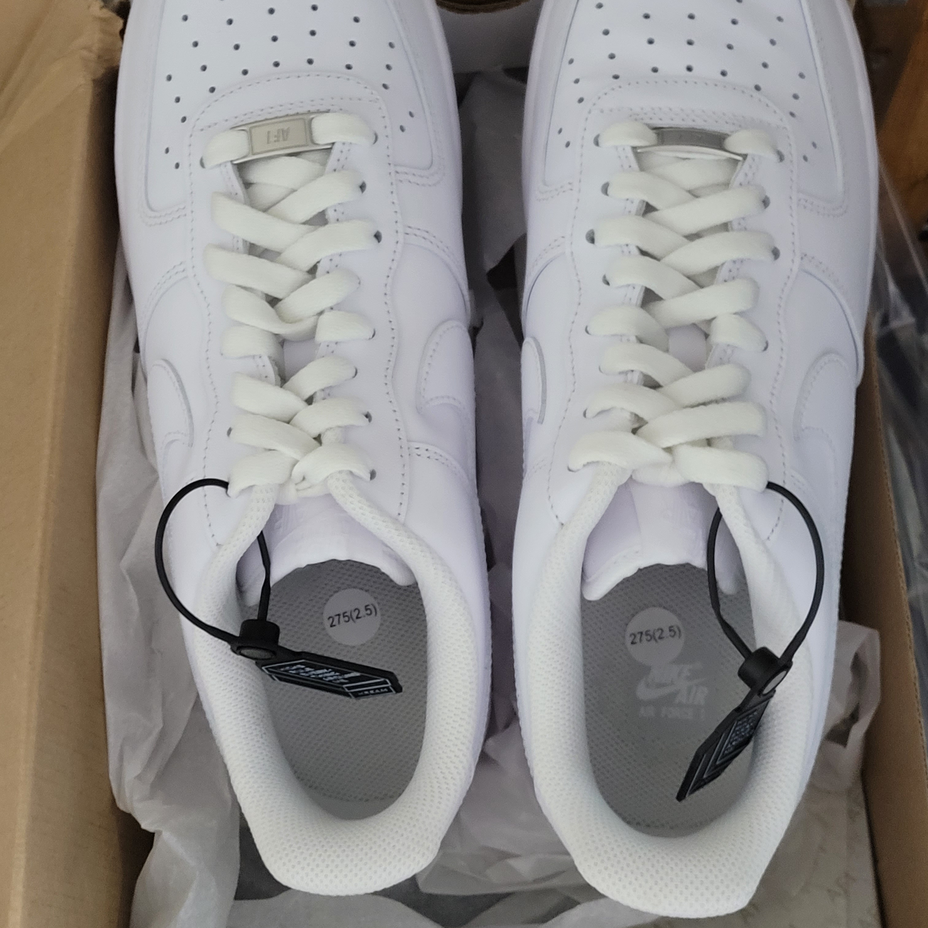 Nike Air Force 1 '07 Low White 착용 스타일 - 1