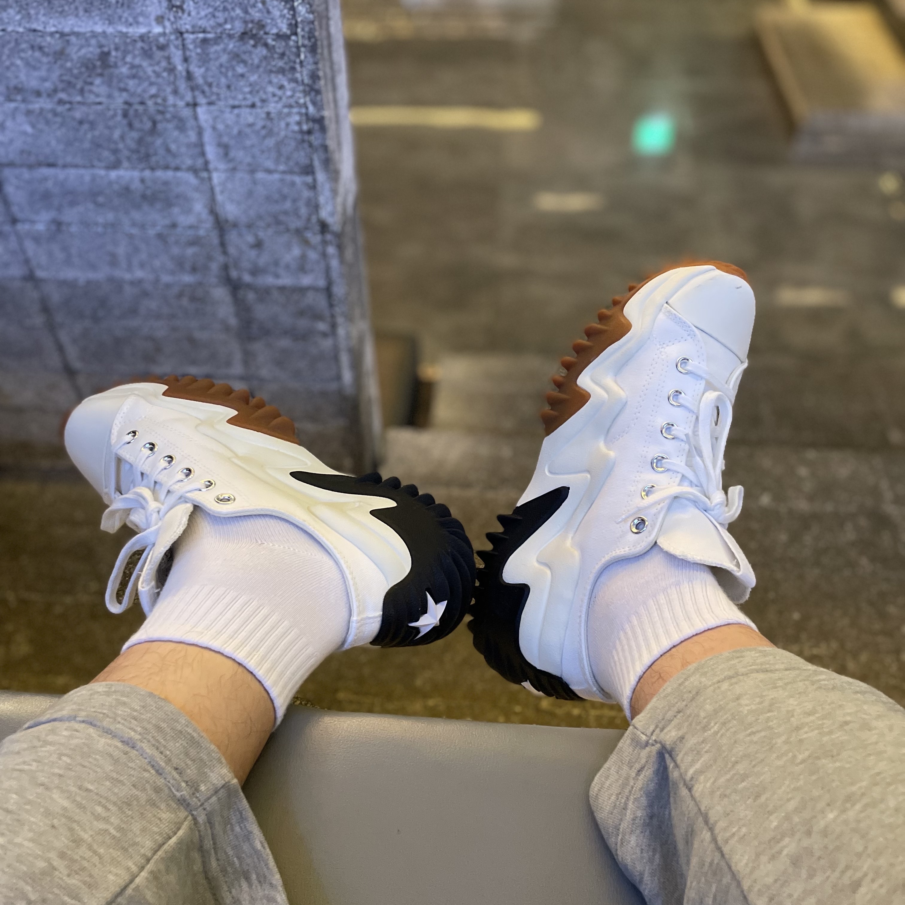 Converse Run Star Motion Ox Foundational White 착용 스타일 - 1