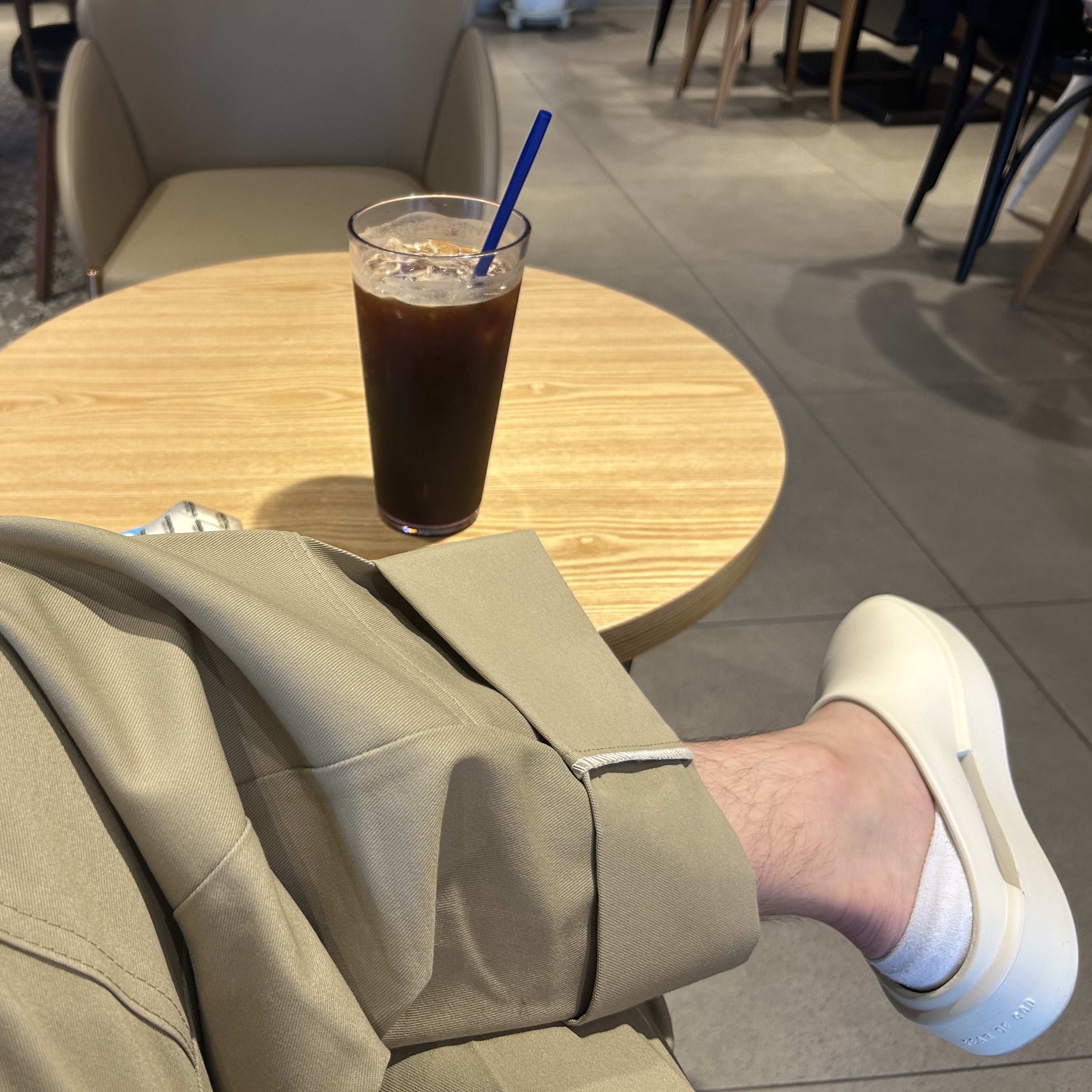 Fear of God The California Greige 착용 스타일