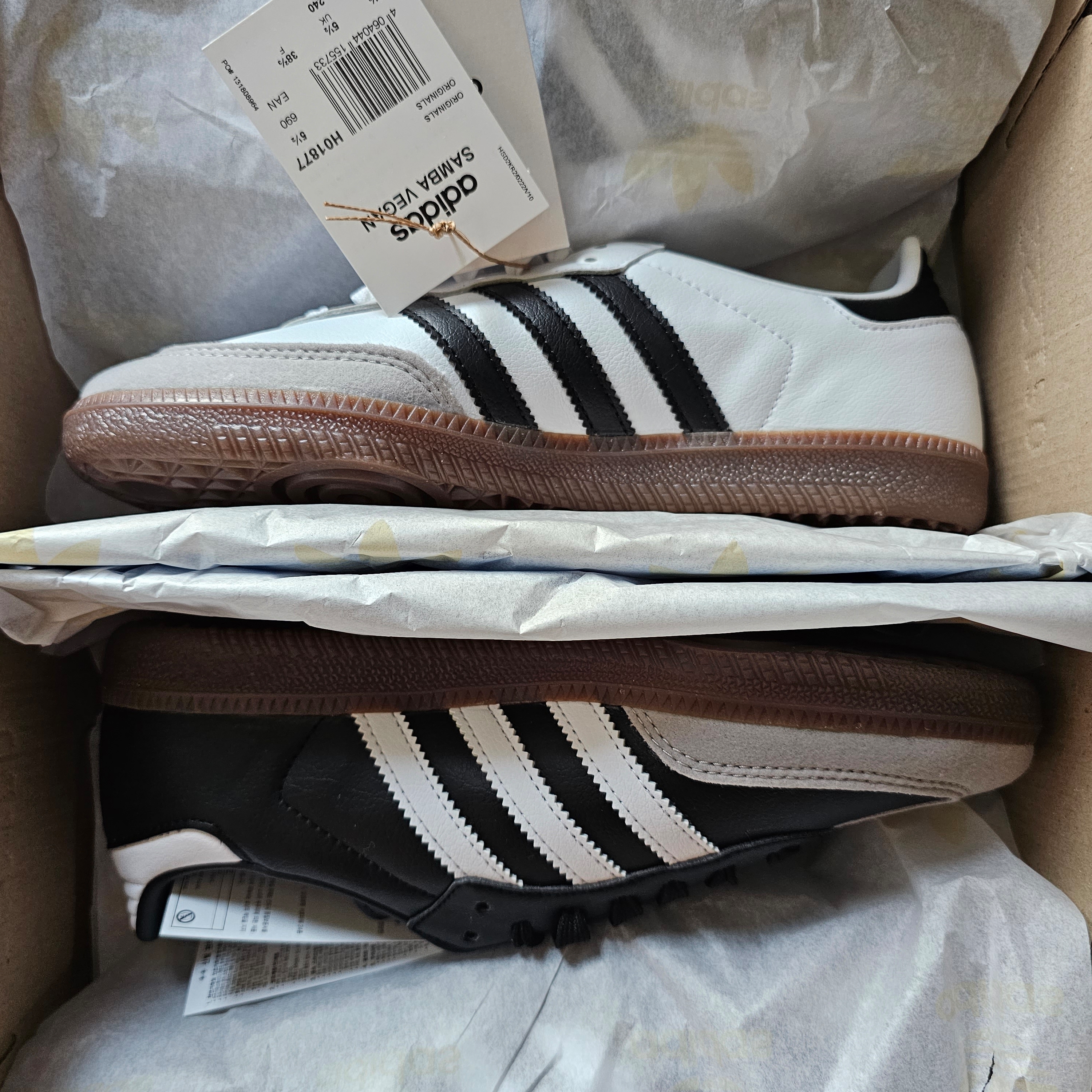 Adidas Samba Vegan White Black, Adidas Samba Vegan Black White 착용 스타일