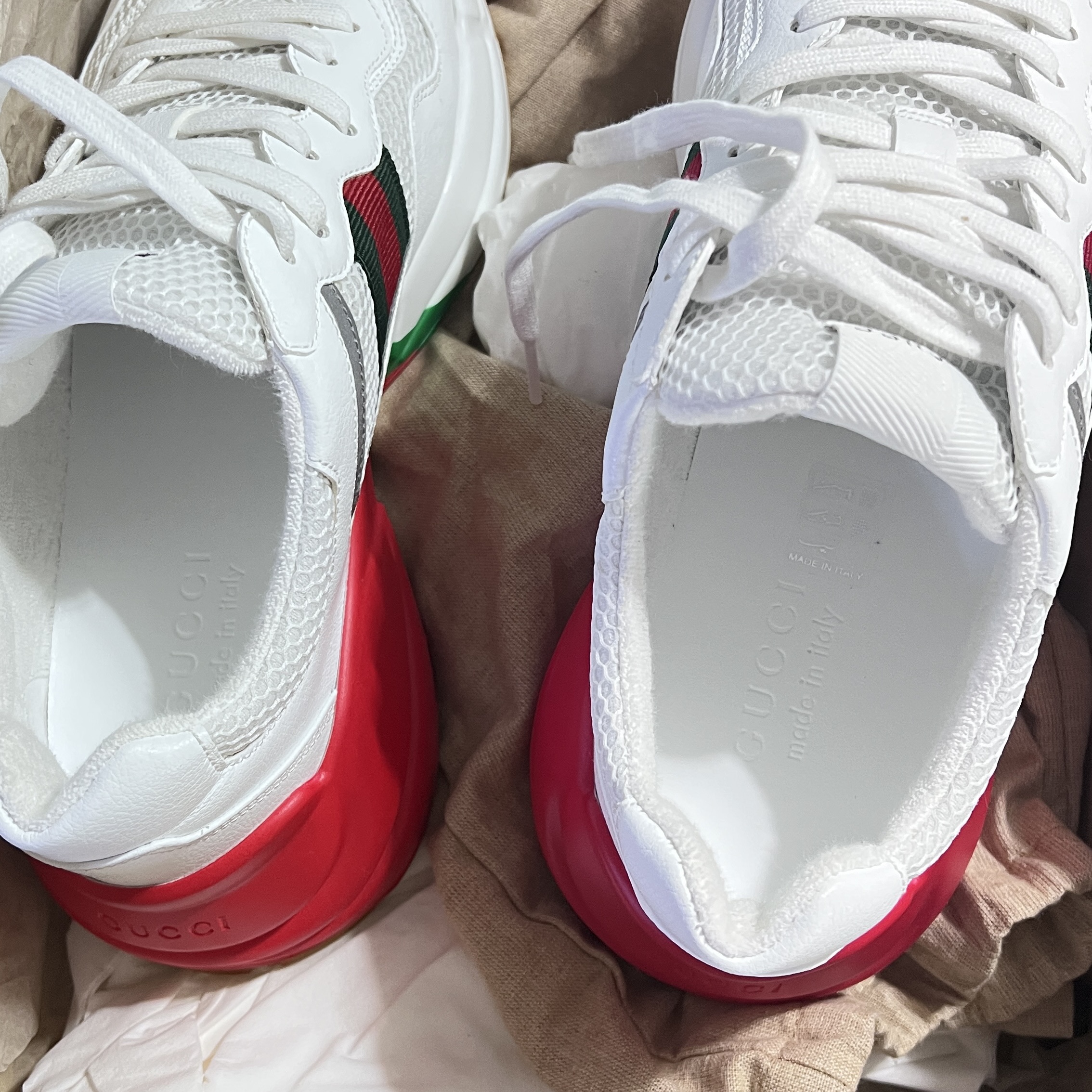 Gucci Rhyton Leather Effect Fabric Sneakers White 착용 스타일
