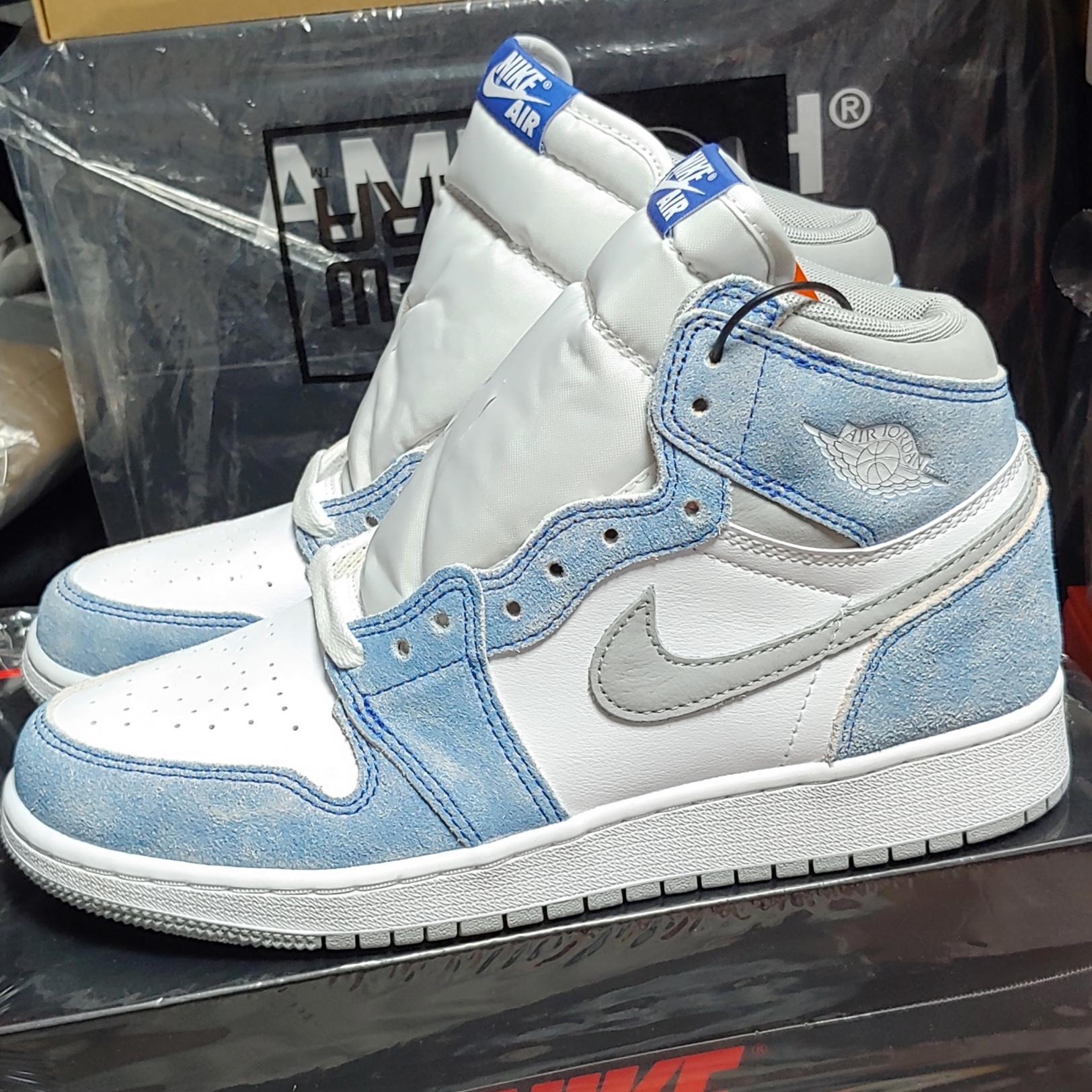 Jordan 1 Retro High OG Hyper Royal, (GS) Jordan 1 Retro High OG Hyper Royal 착용 스타일 - 3
