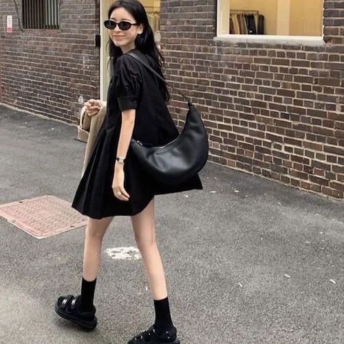 (W) Chanel Sandals Grained Calfskin & Black 착용 스타일