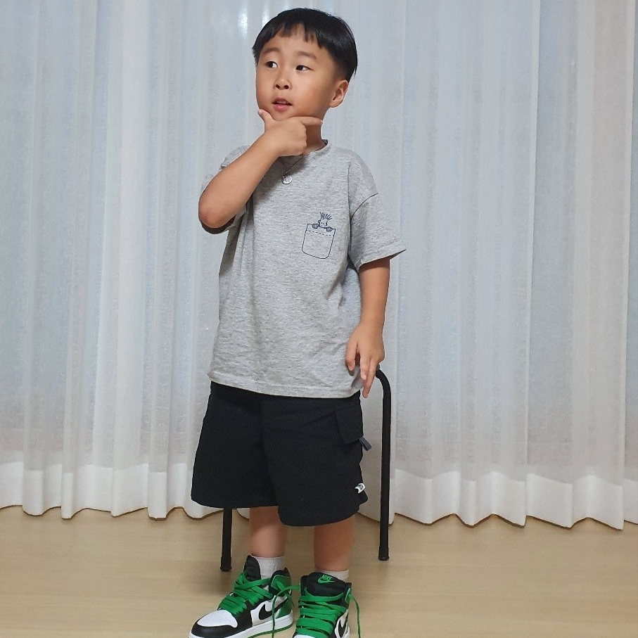 (PS) Jordan 1 Retro High OG Black and Lucky Green 착용 스타일 - 1