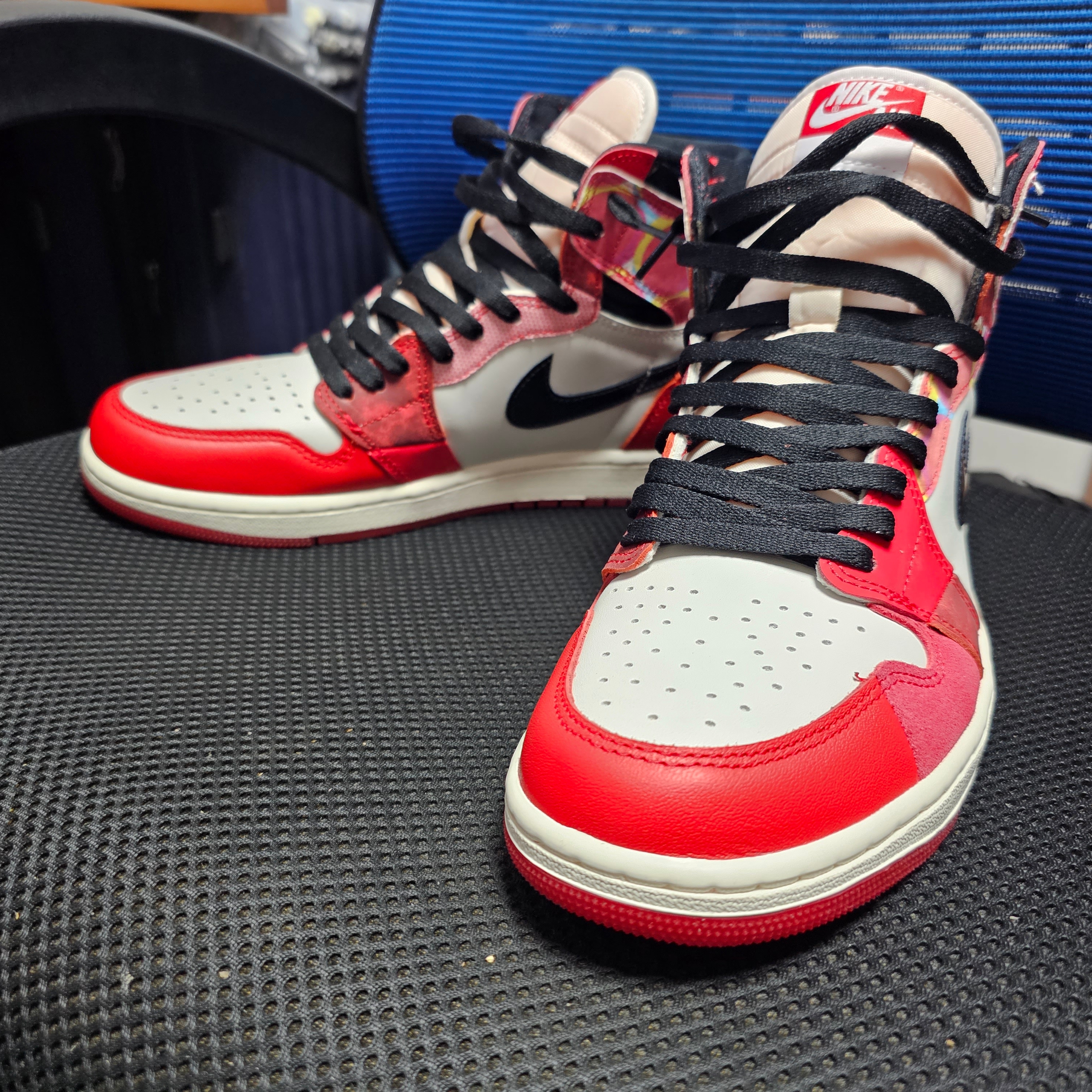 Jordan 1 Retro High Spider-Man Next Chapter 착용 스타일 - 3