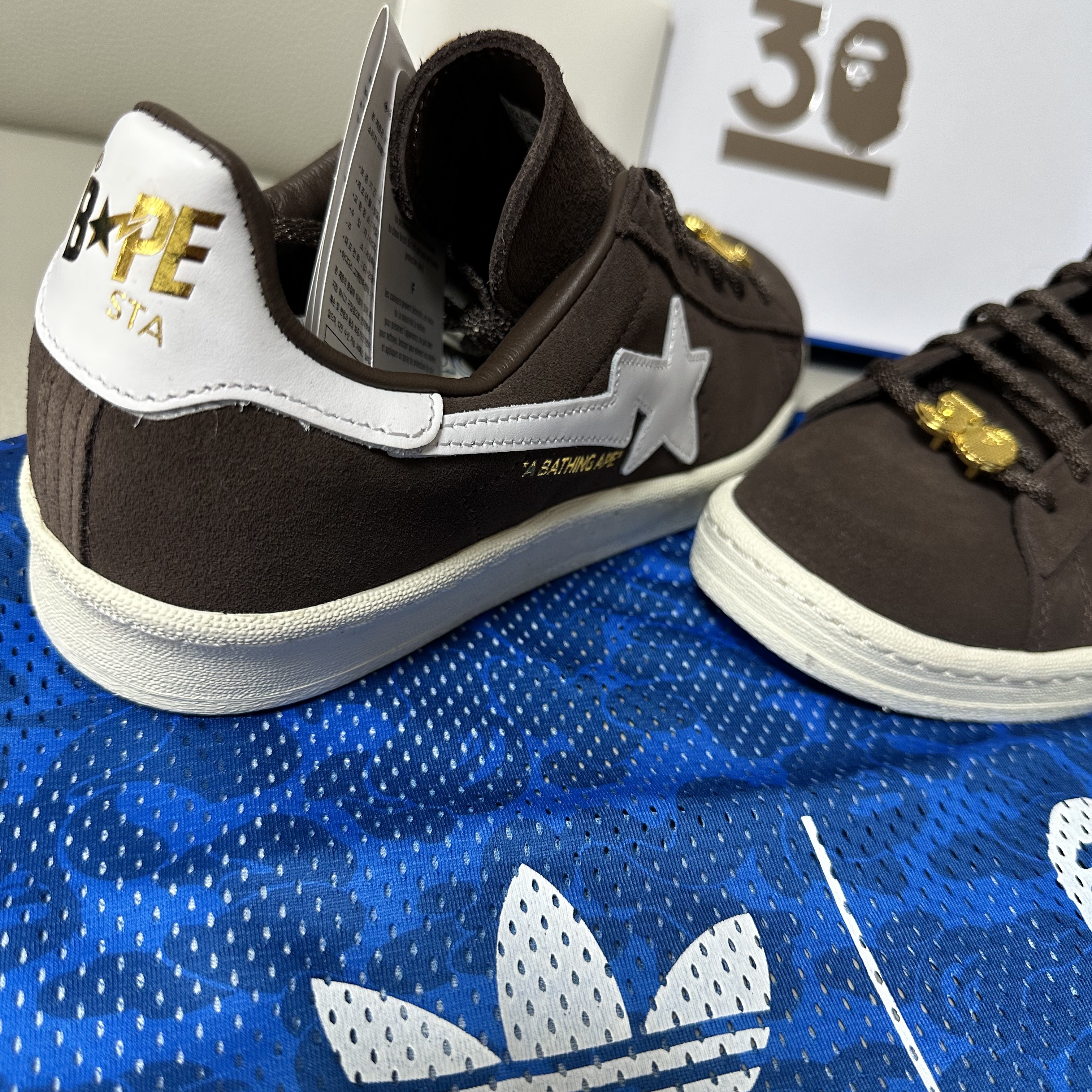 Adidas x BAPE Campus 80s Brown 착용 스타일 - 3