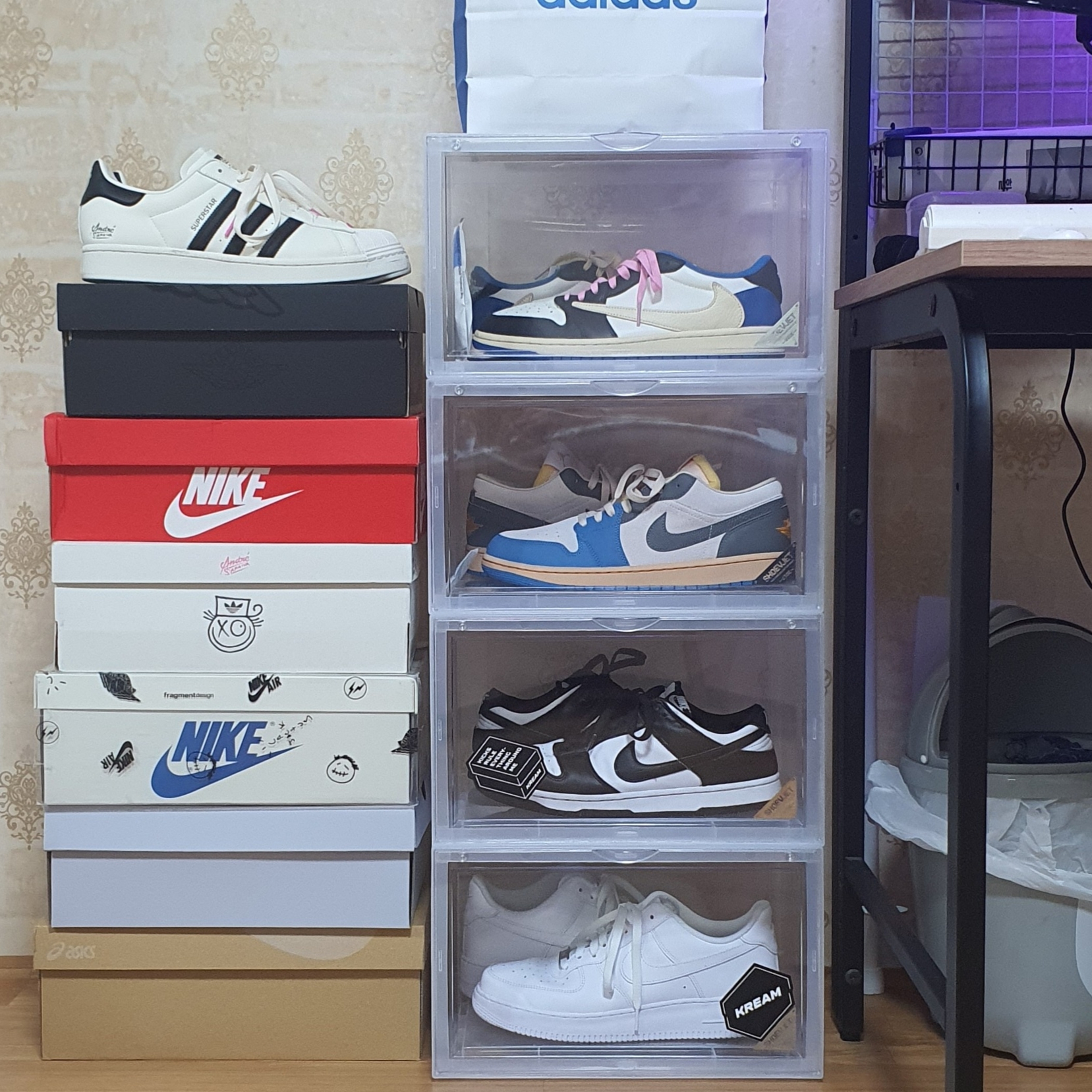 Jordan 1 x Travis Scott x Fragment Retro Low OG SP Military Blue, Jordan 1 Low SE Tokyo 96 착용 스타일